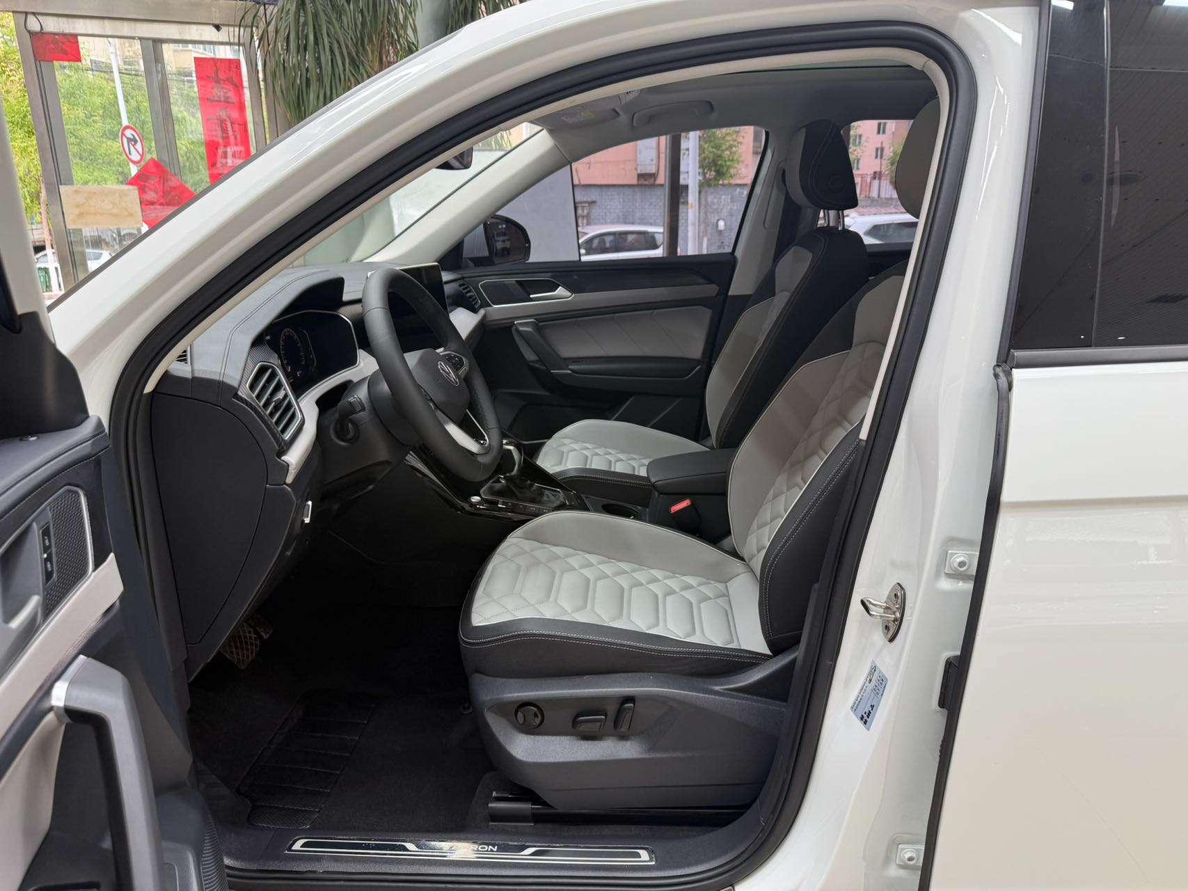 Volkswagen Tayron 2023, фото 16