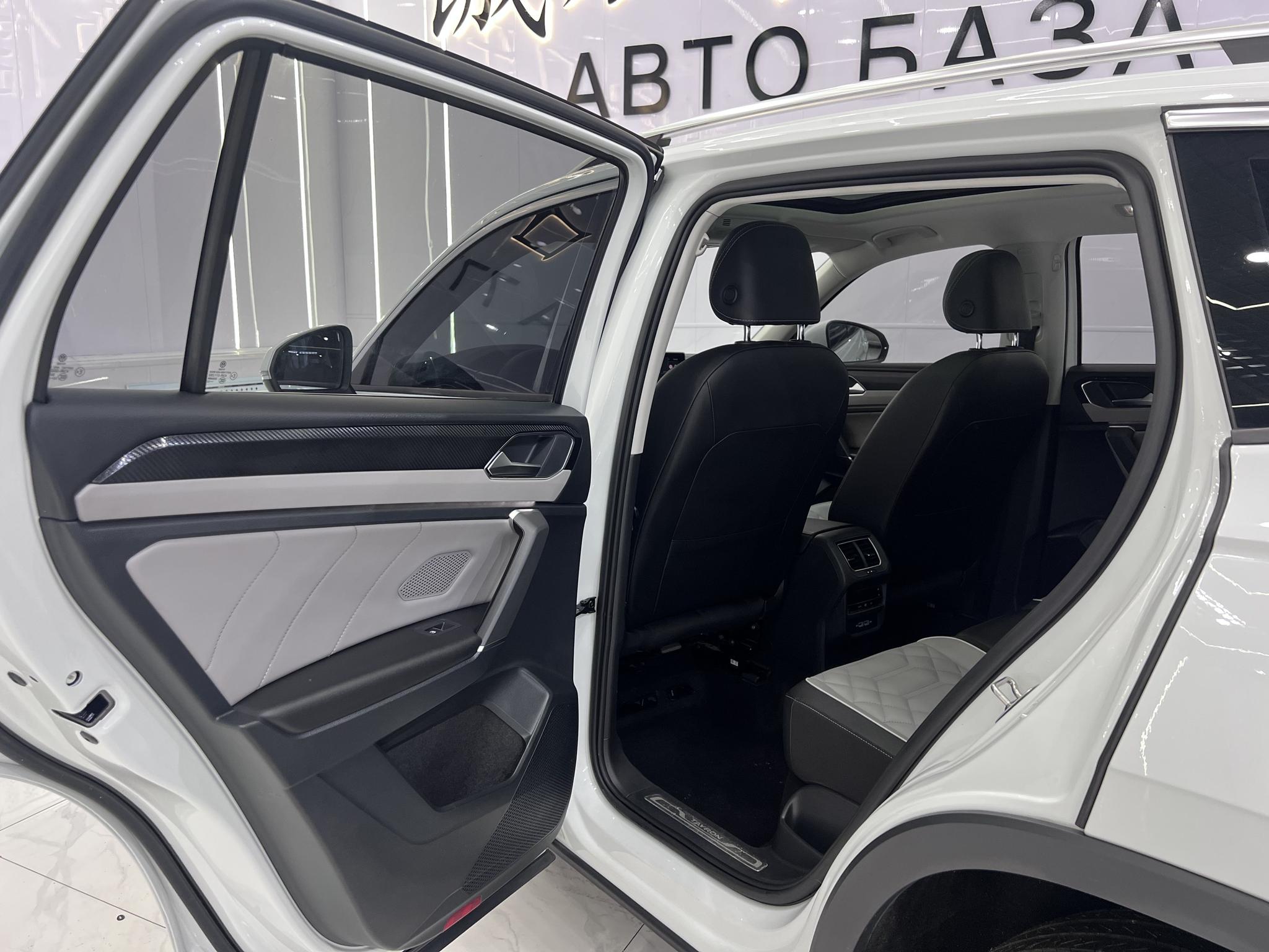 Volkswagen Tayron 2023, фото 9