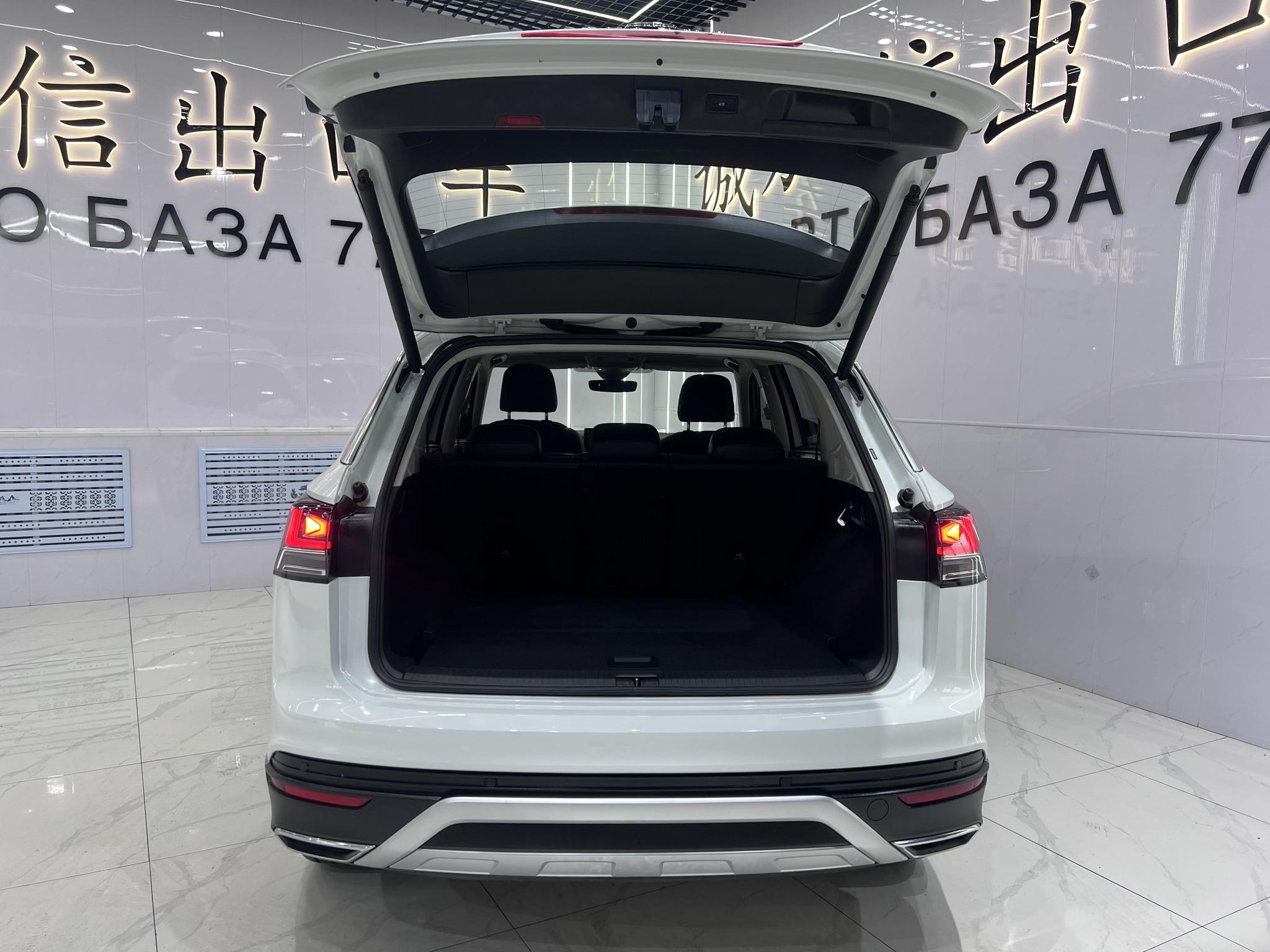 Volkswagen Tayron 2023, фото 17