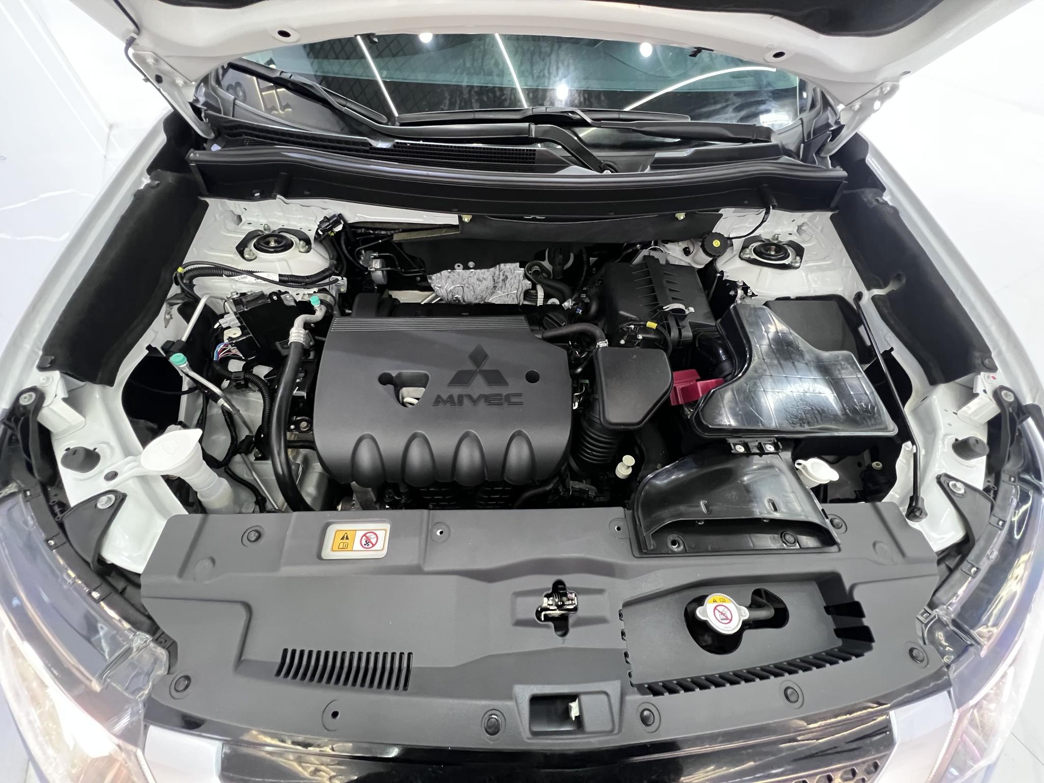 Mitsubishi Outlander 2021, фото 17