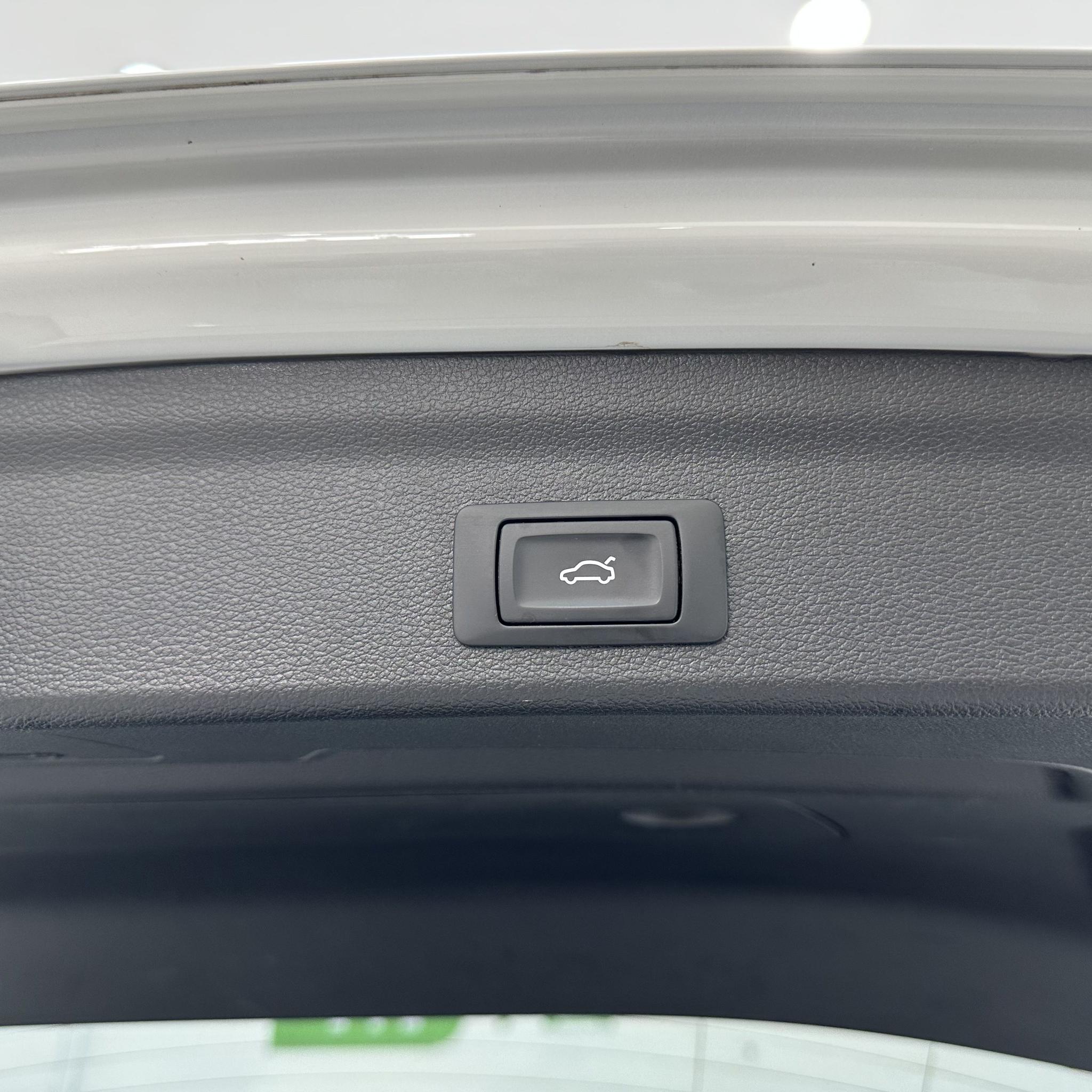Audi Q3 2023, фото 15