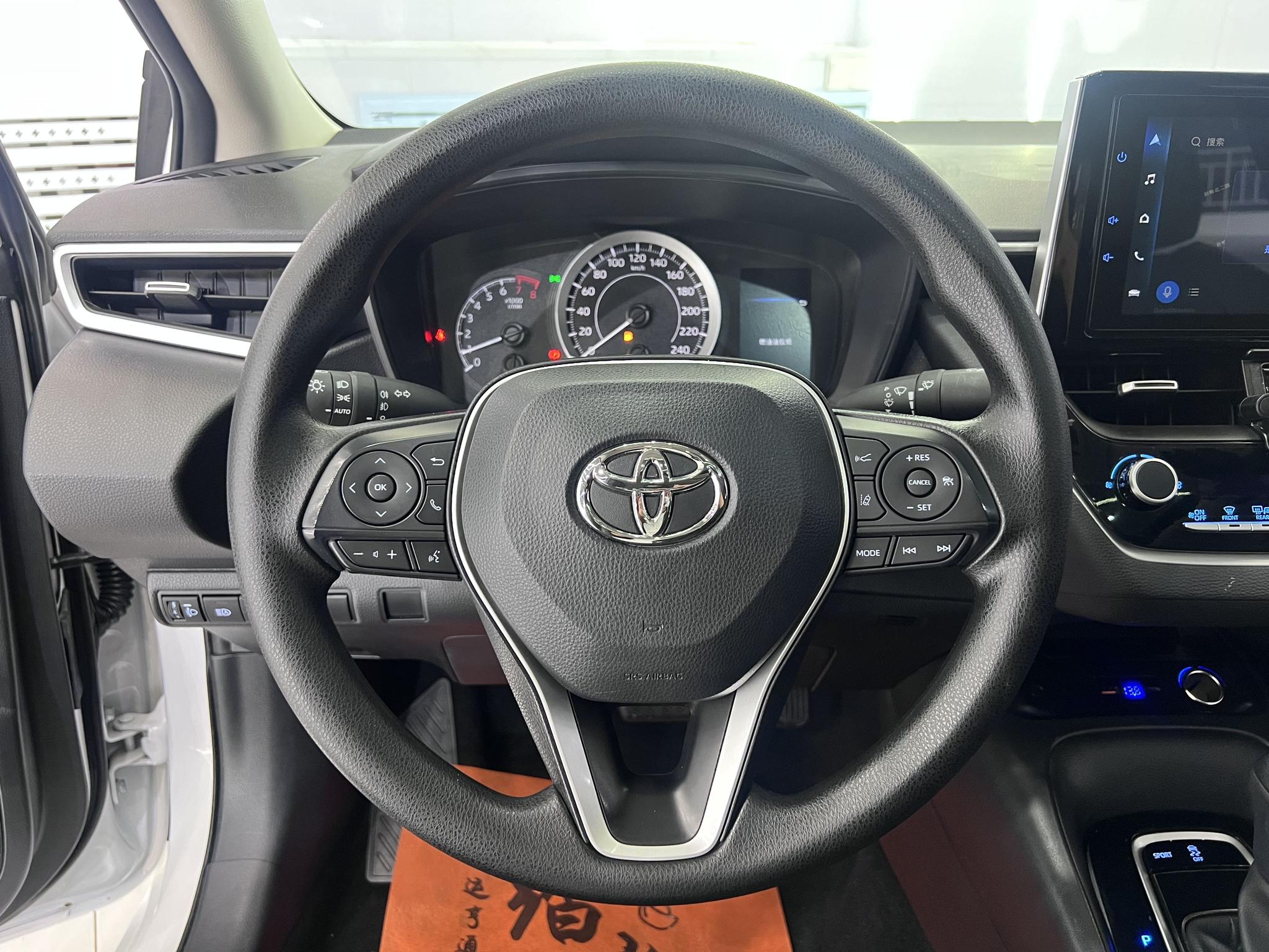 Toyota Corolla 2021, фото 11