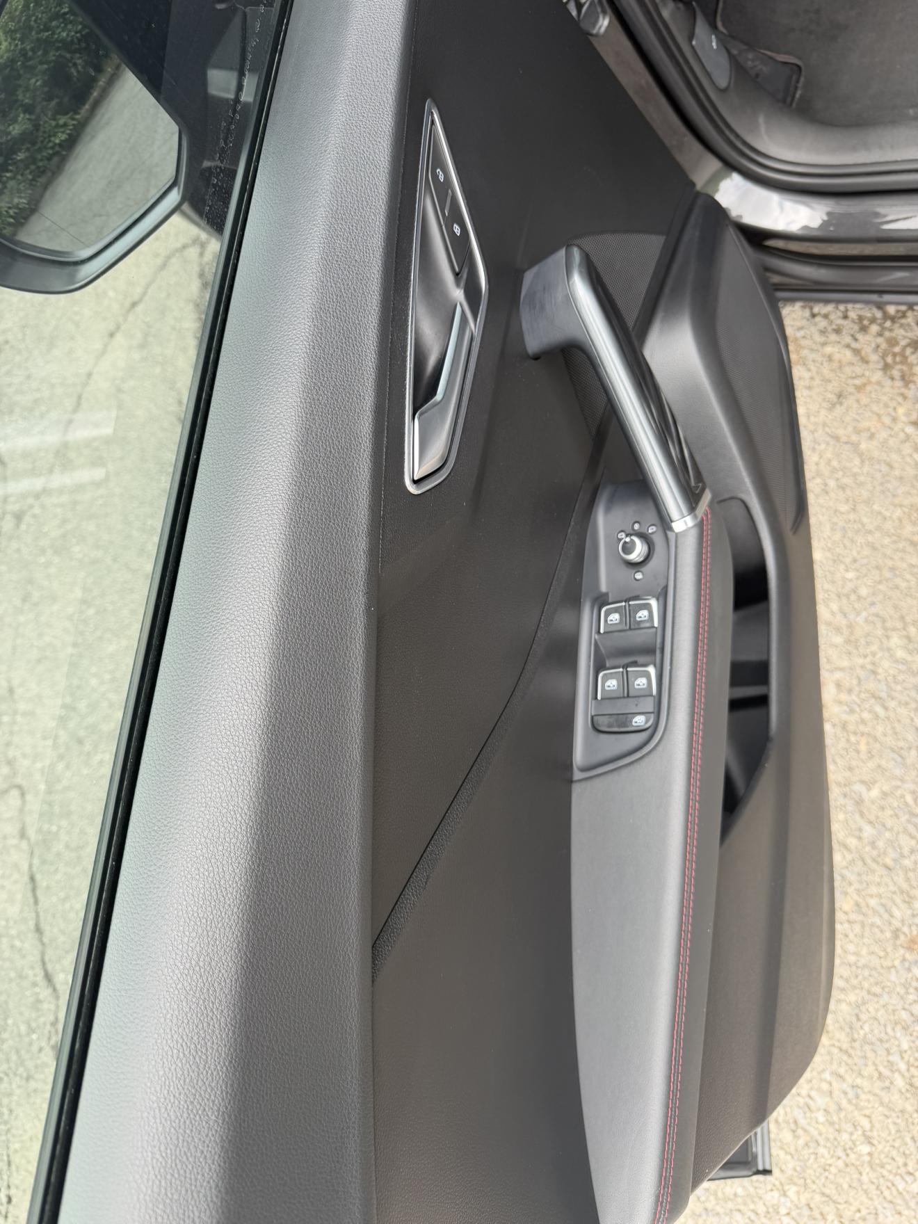 Audi Q2L 2022, фото 7