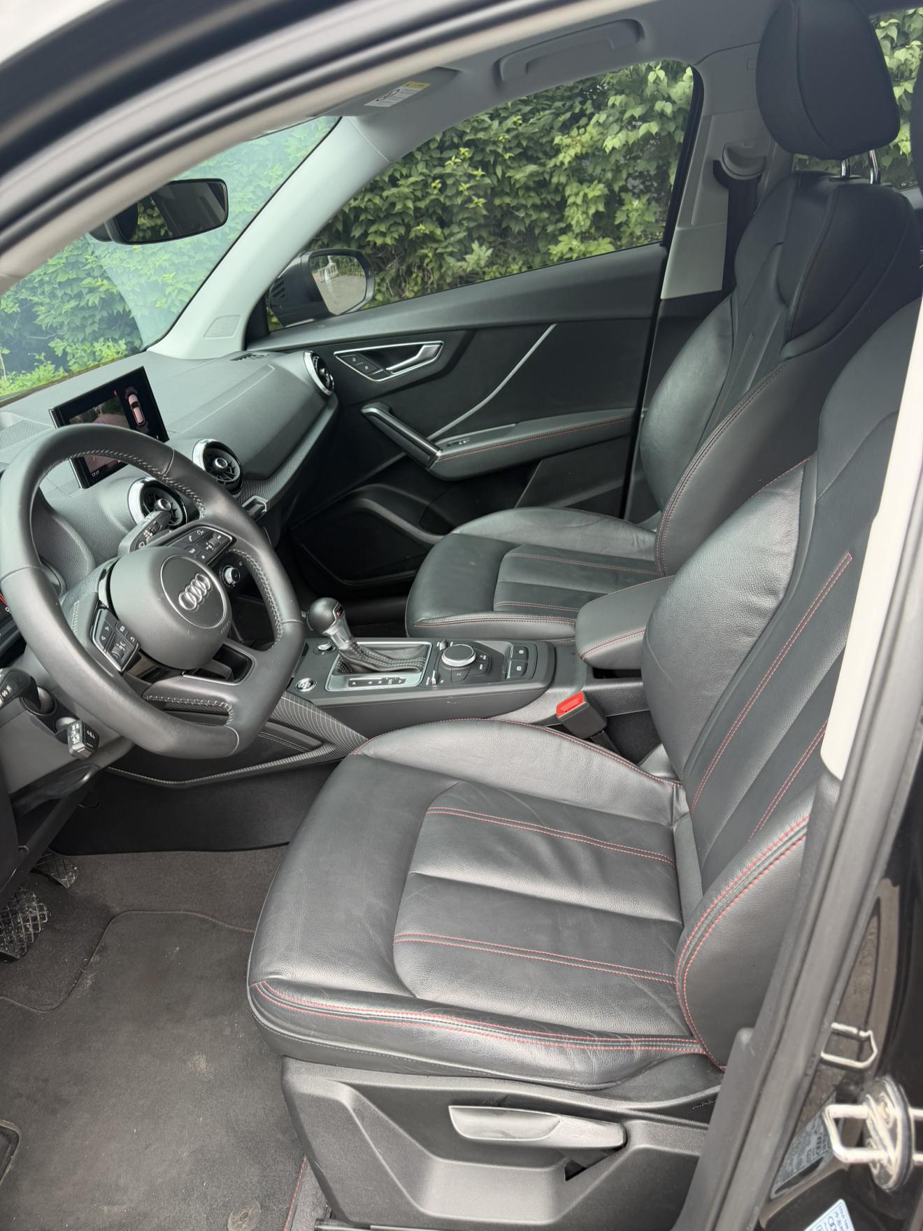 Audi Q2L 2022, фото 8