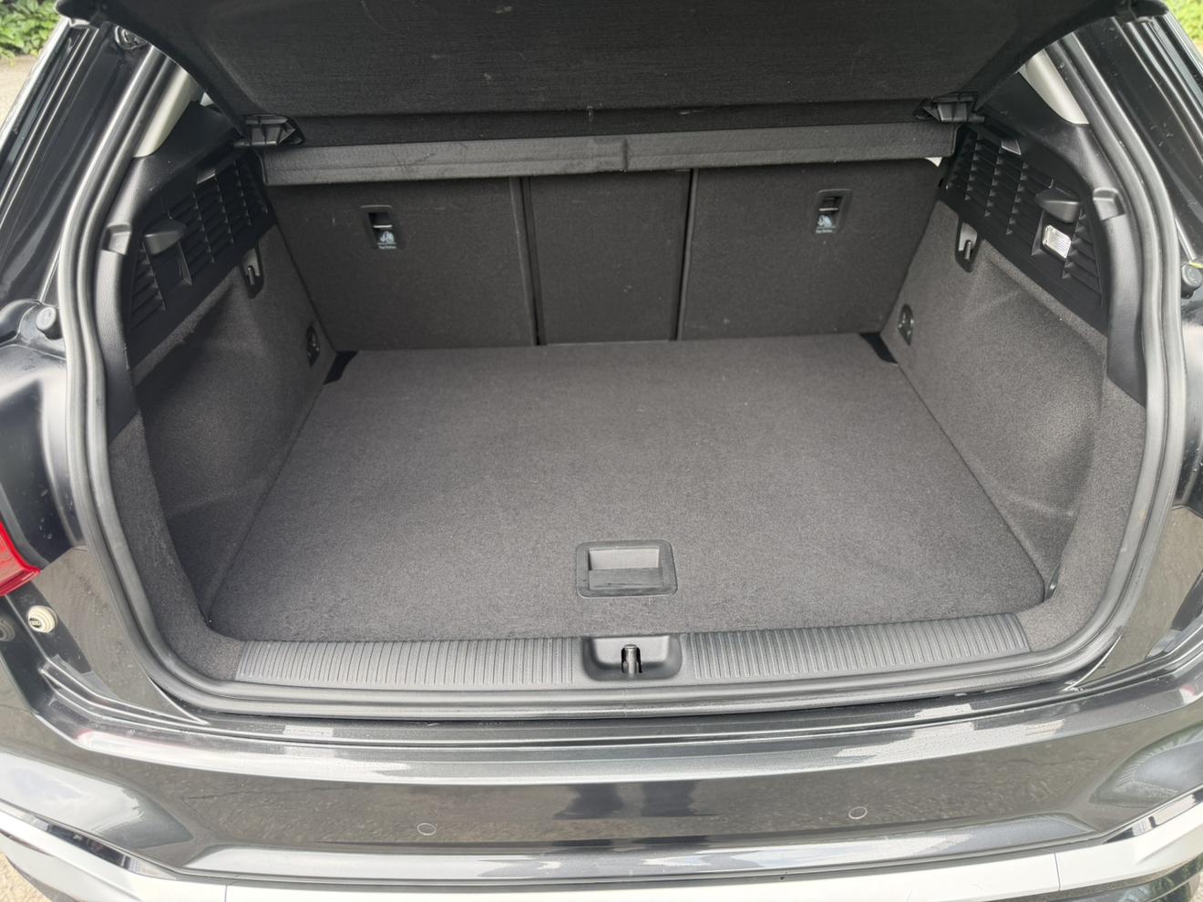 Audi Q2L 2022, фото 12