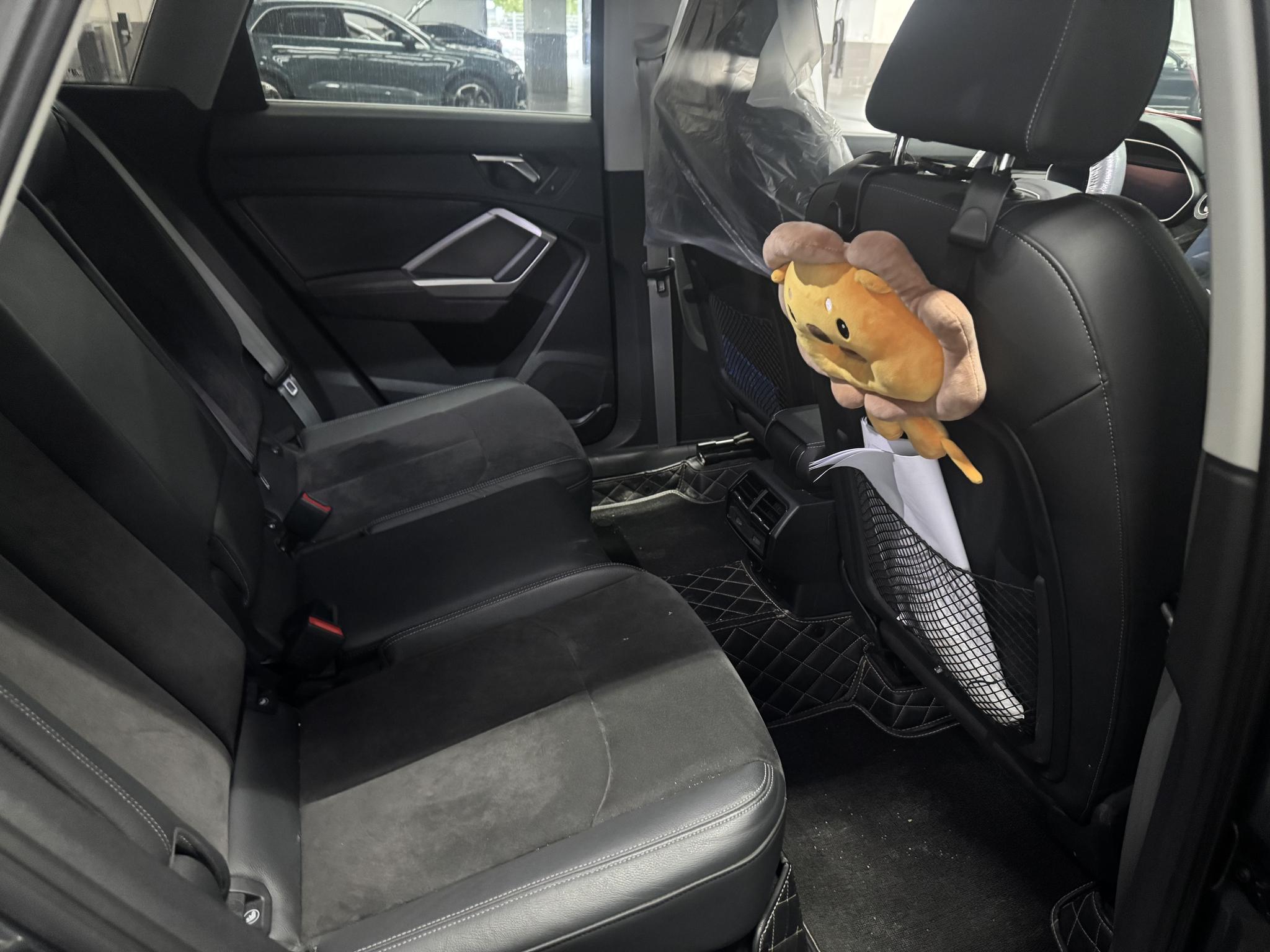 Audi Q3 2022, фото 8