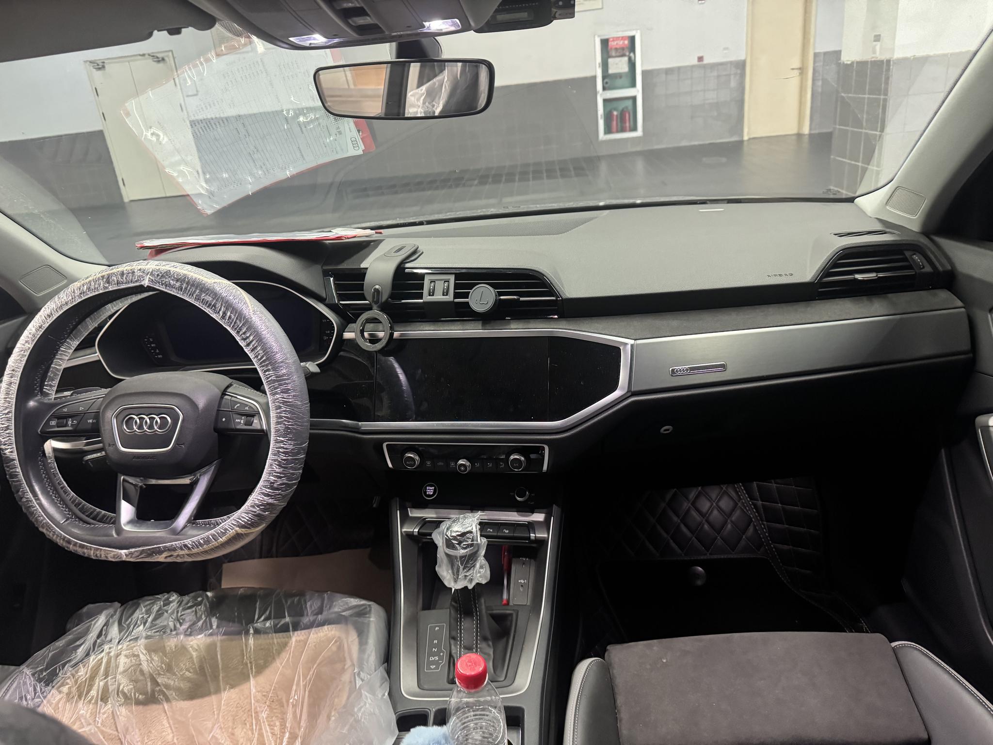 Audi Q3 2022, фото 9