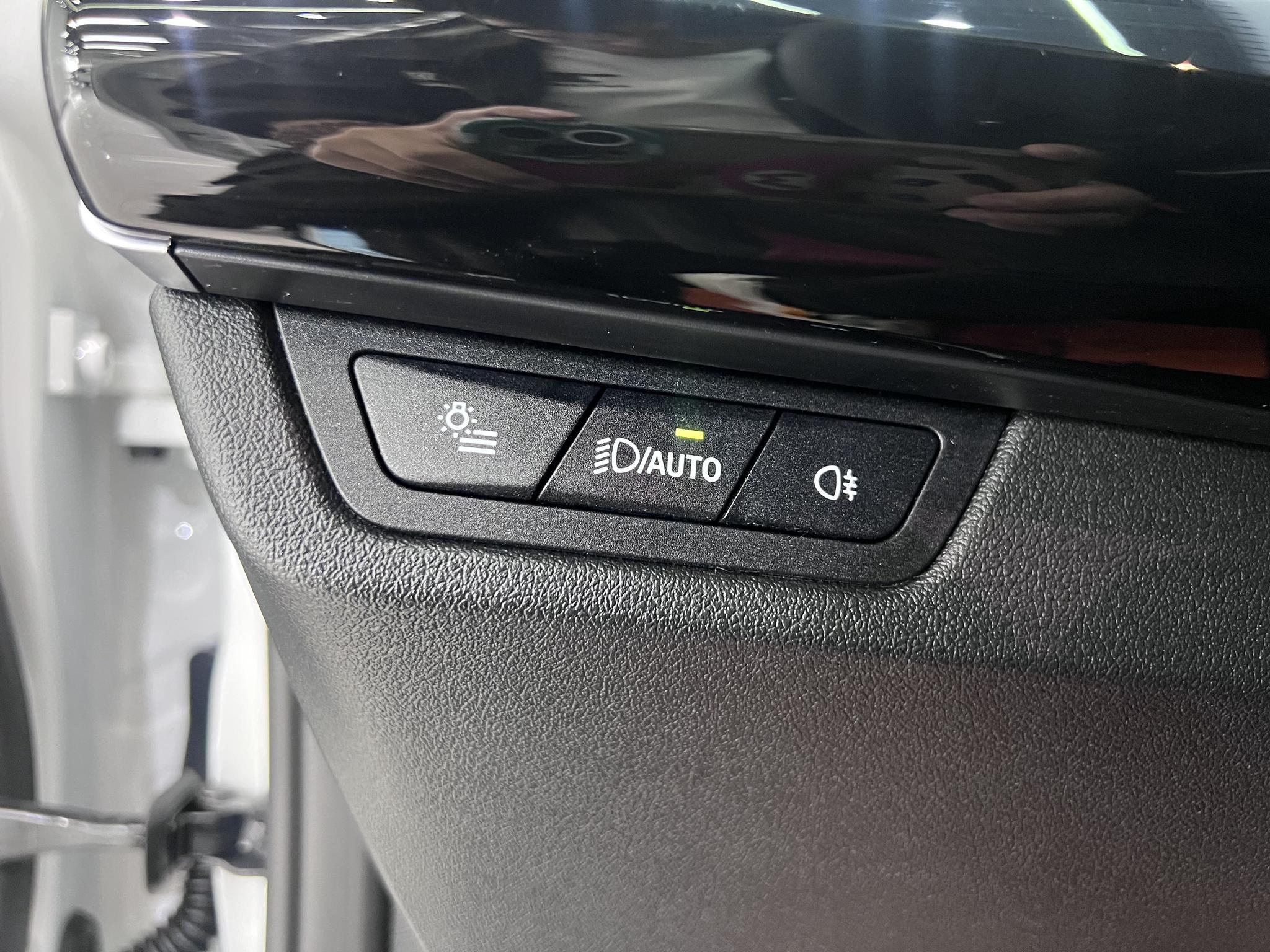 BMW X1 2023, фото 16