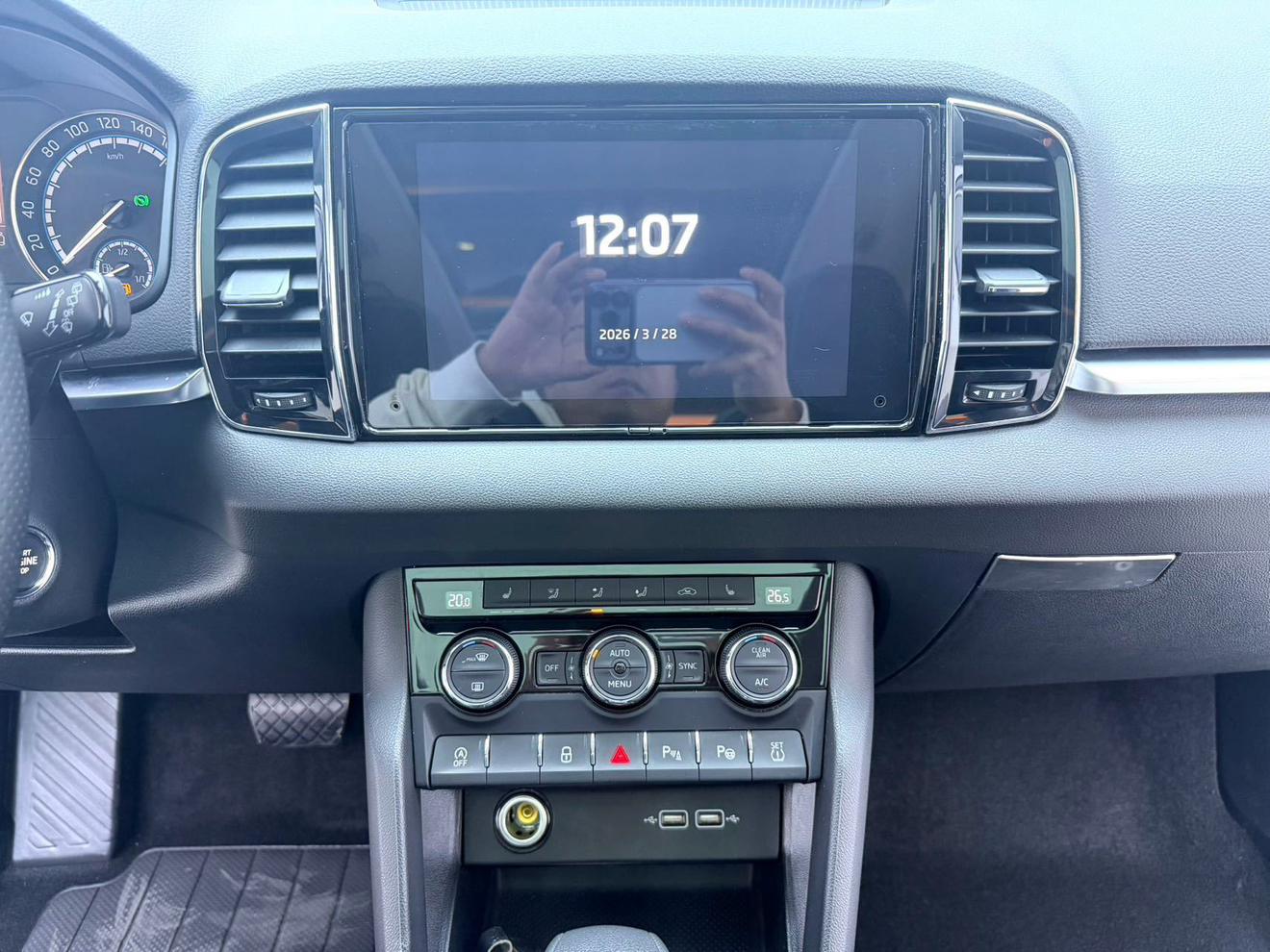 Skoda Karoq 2021, фото 16