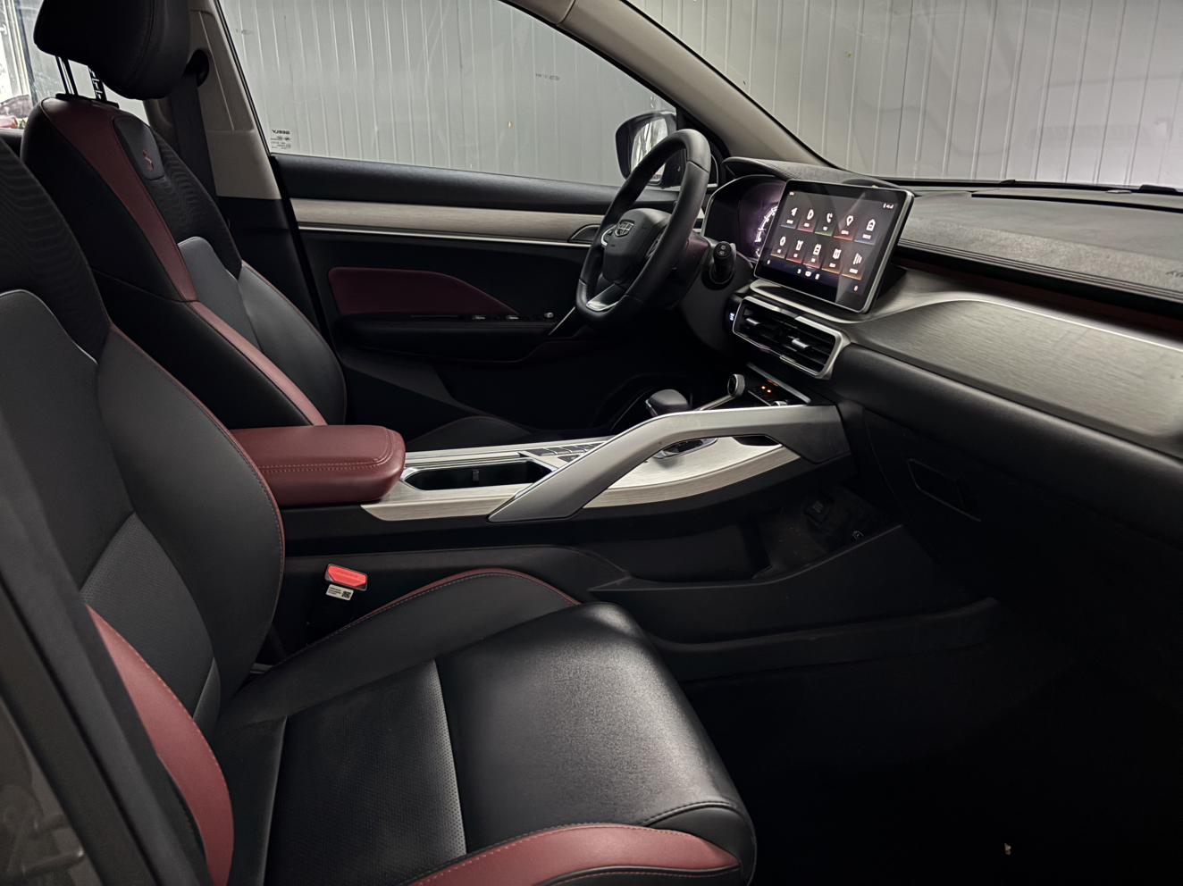 Geely Binyue 2021, фото 14