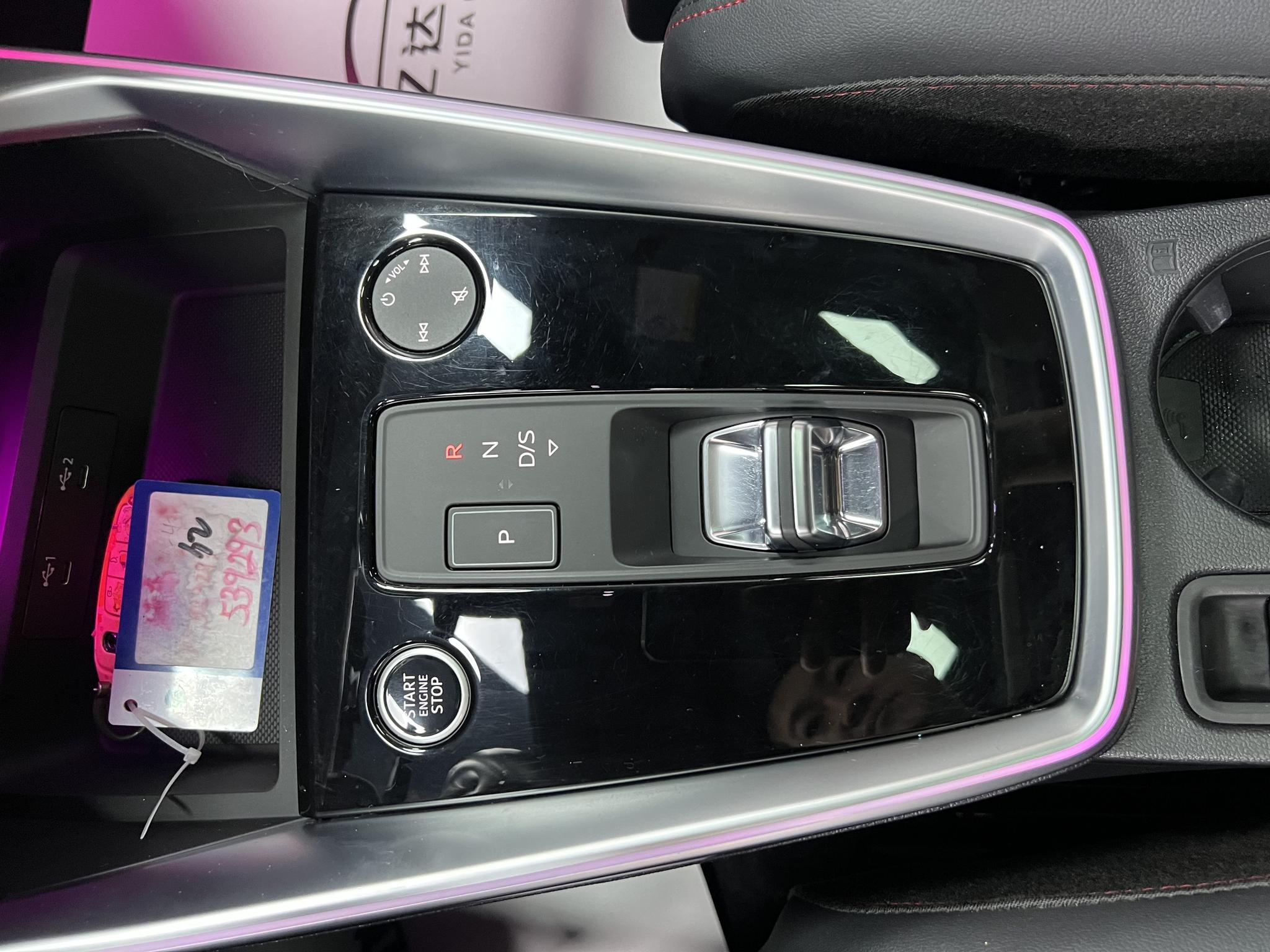 Audi A3 2022, фото 12