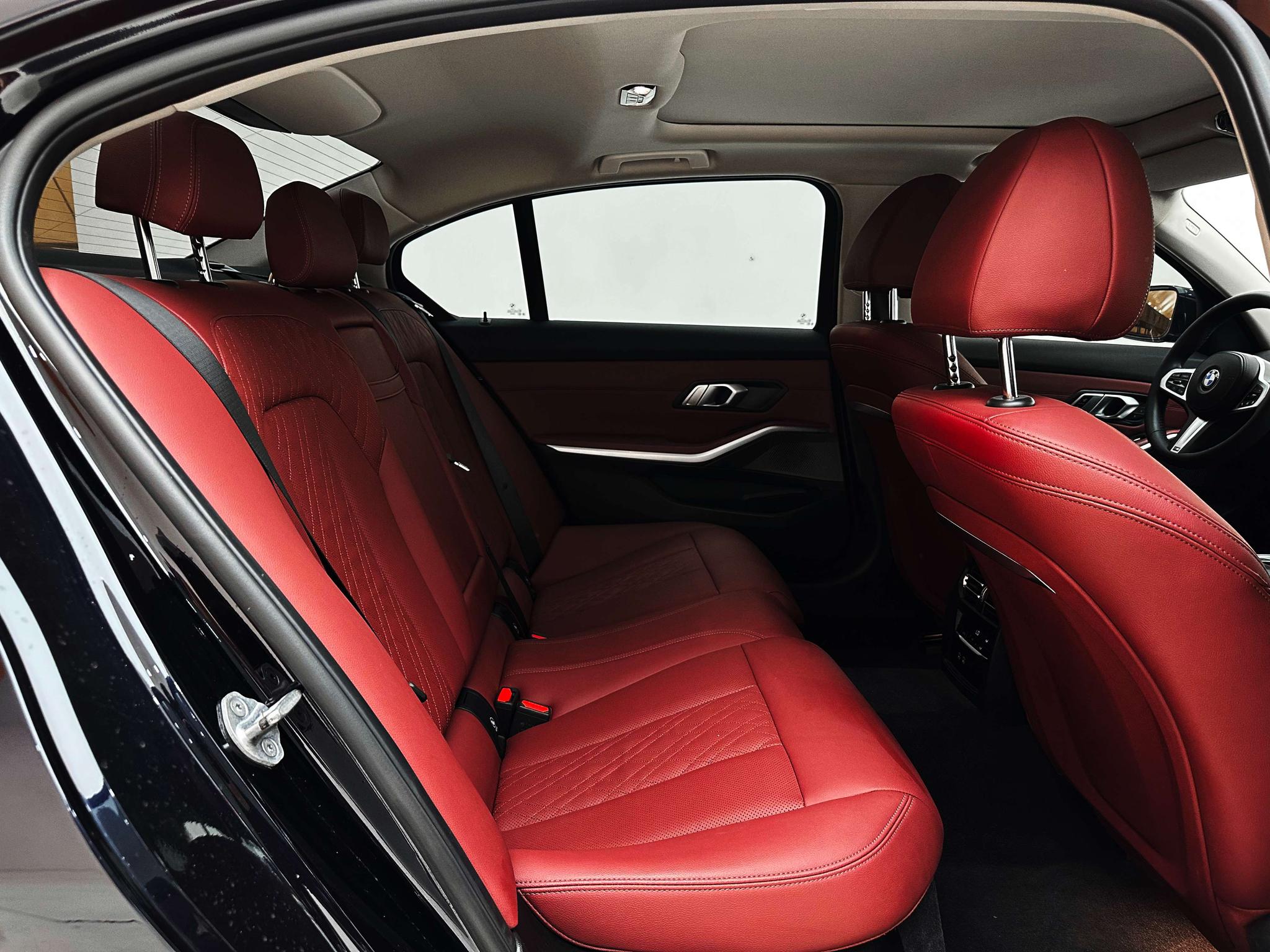 BMW 3 2023, фото 14