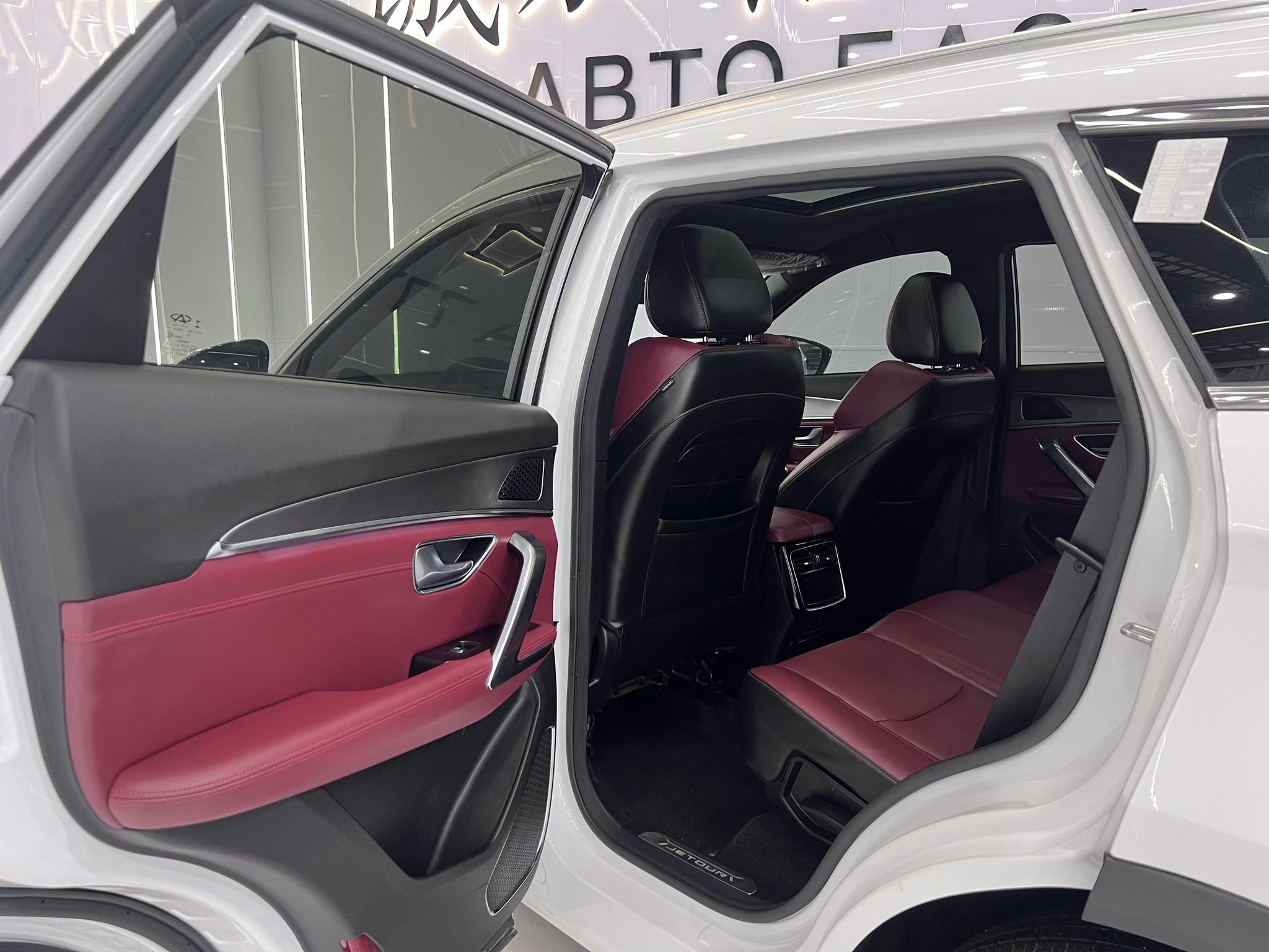 Jietu X70 PLUS 2022, фото 15