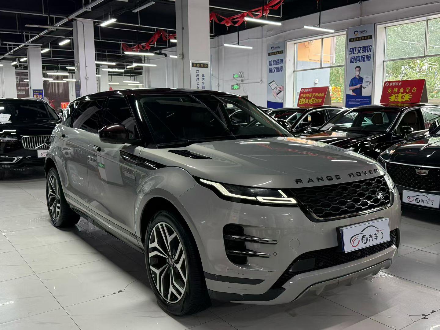 Land Rover Evoque 2021, фото 3