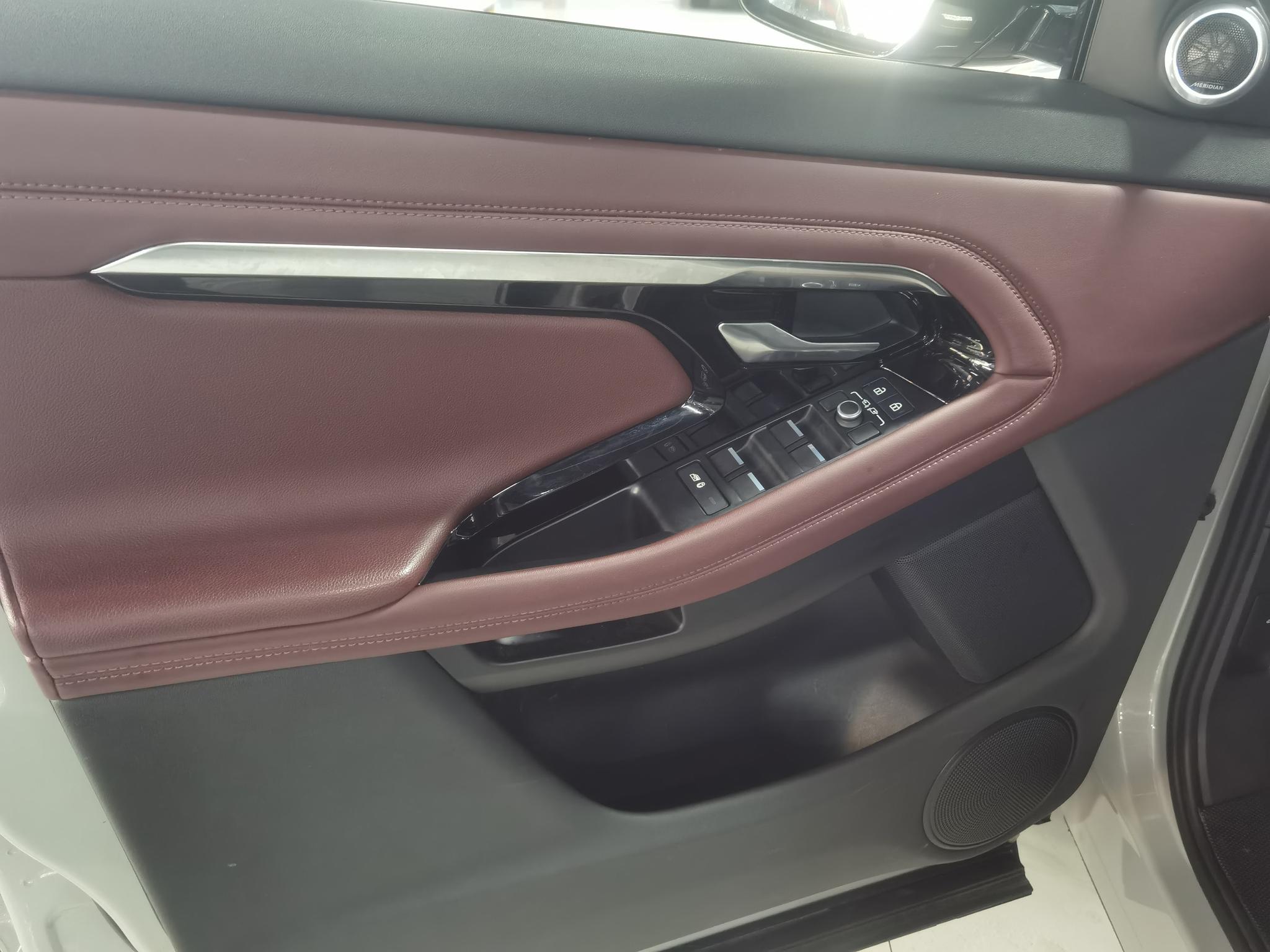 Land Rover Evoque 2021, фото 15