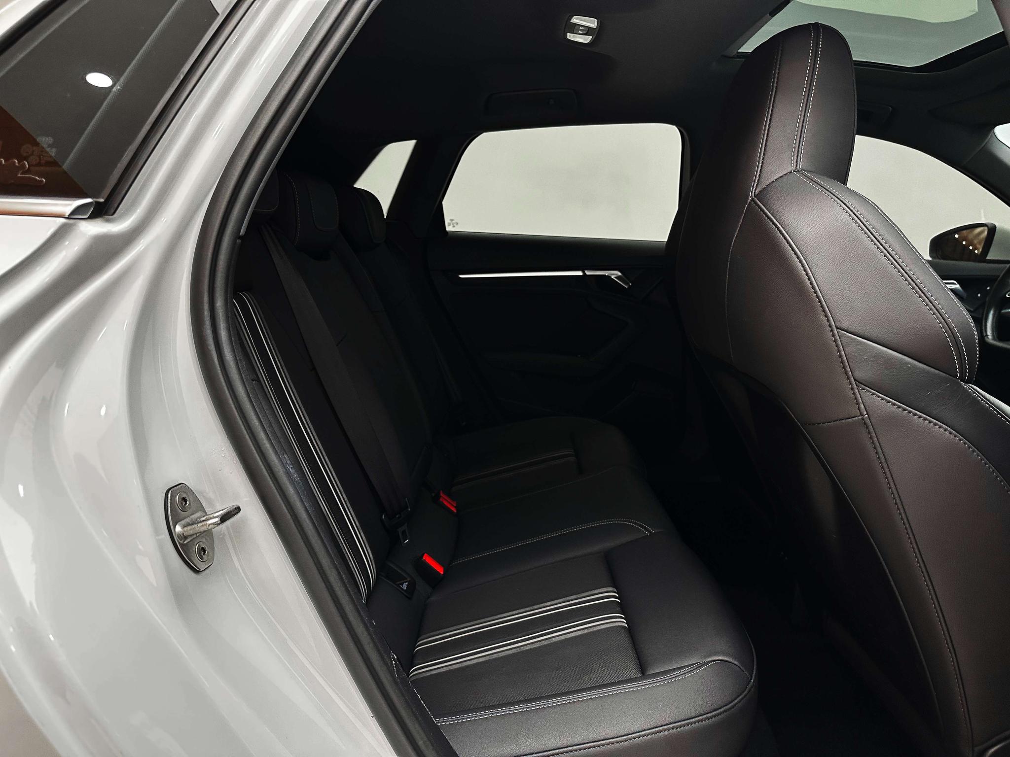 Audi A3 2022, фото 17