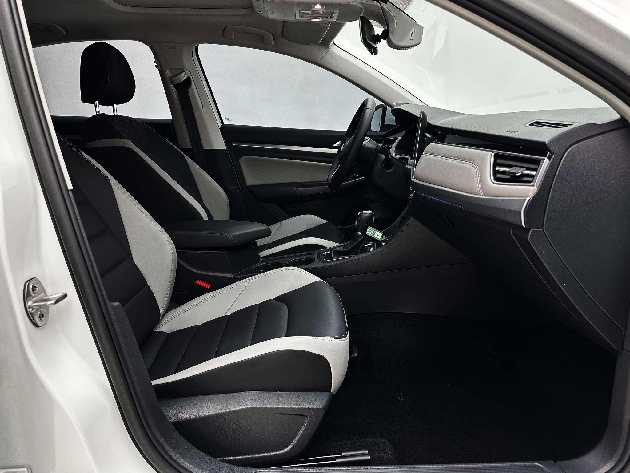 Volkswagen Bora 2023, фото 16