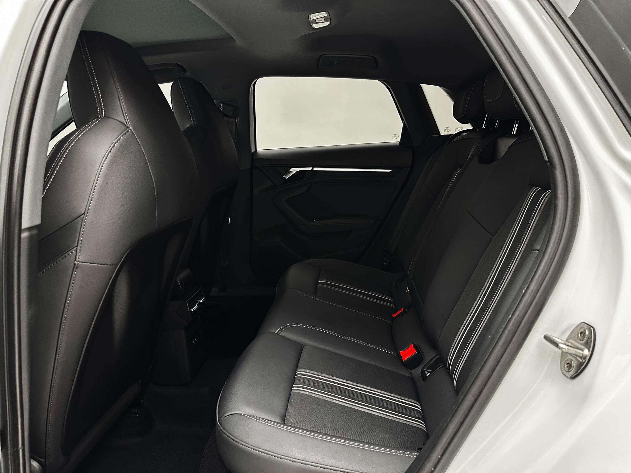 Audi A3 2022, фото 15