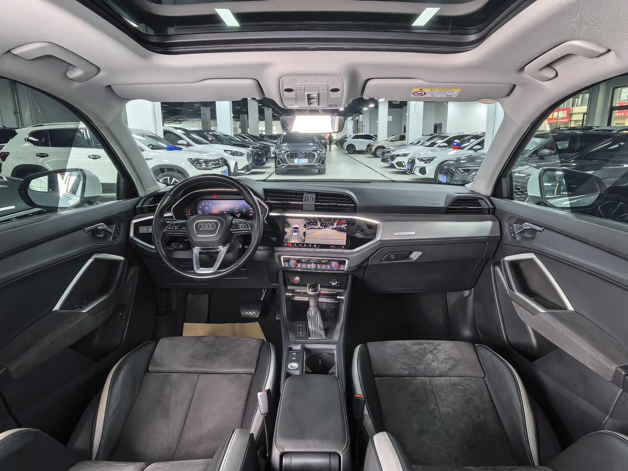 Audi Q3 2023, фото 15