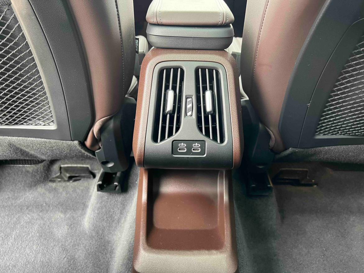 BMW X1 2023, фото 16