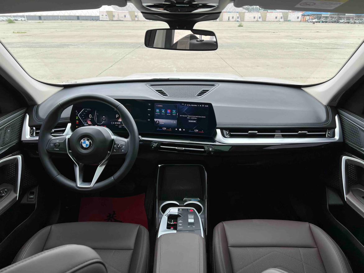 BMW X1 2023, фото 17