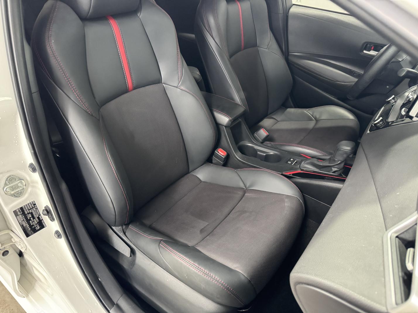 Toyota Corolla 2022, фото 17