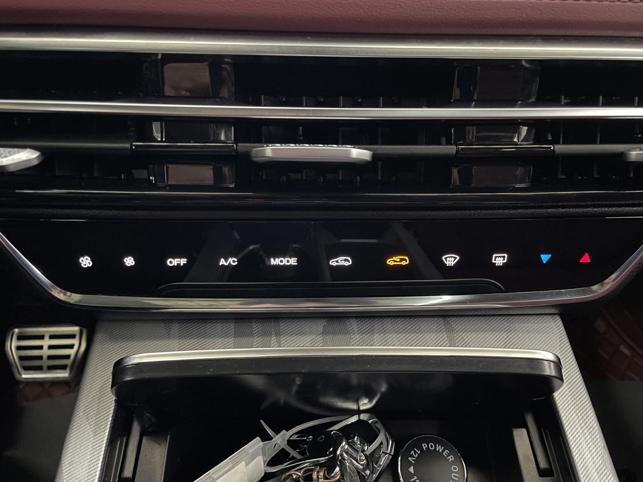 Jietu X70 PLUS 2023, фото 17