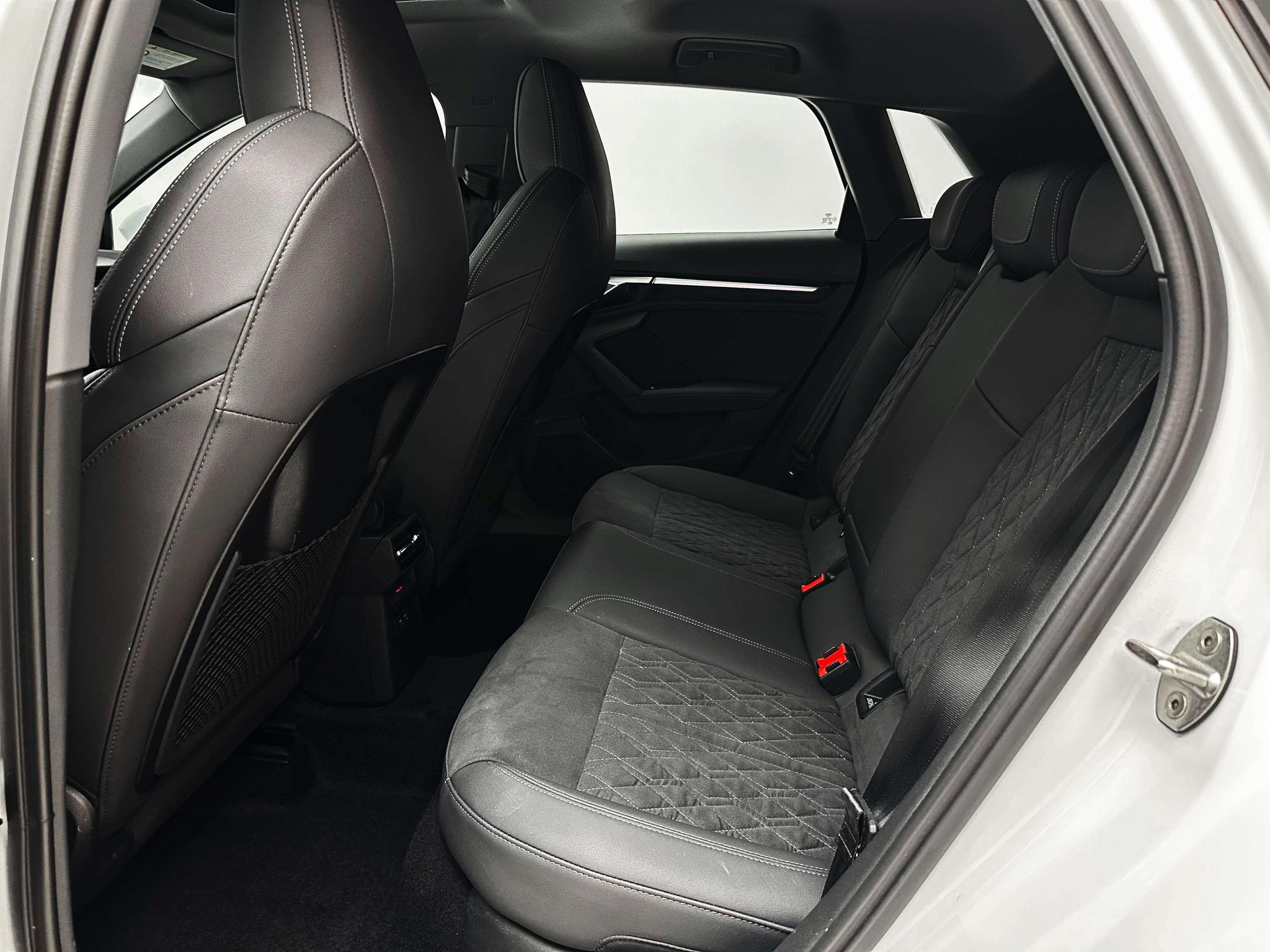 Audi A3 2023, фото 15