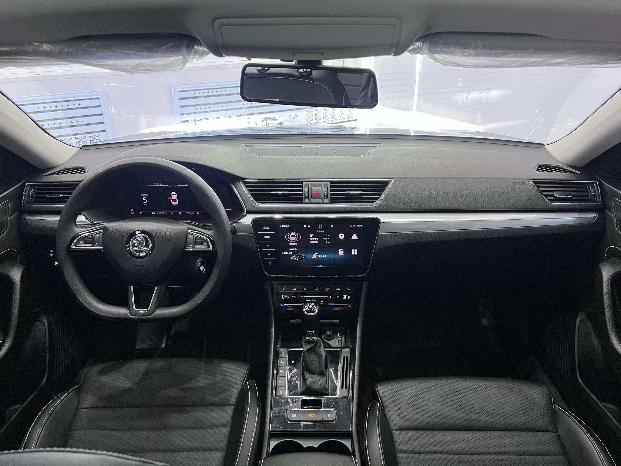 Skoda Superb 2023, фото 15