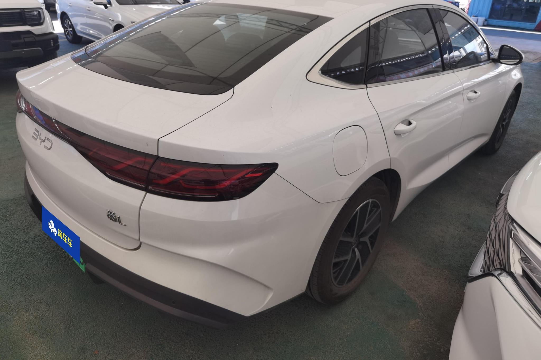 BYD Qin L DM 2024, фото 9