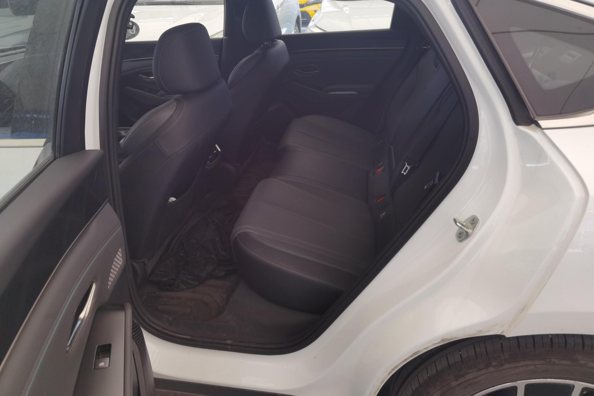 BYD Qin L DM 2024, фото 13