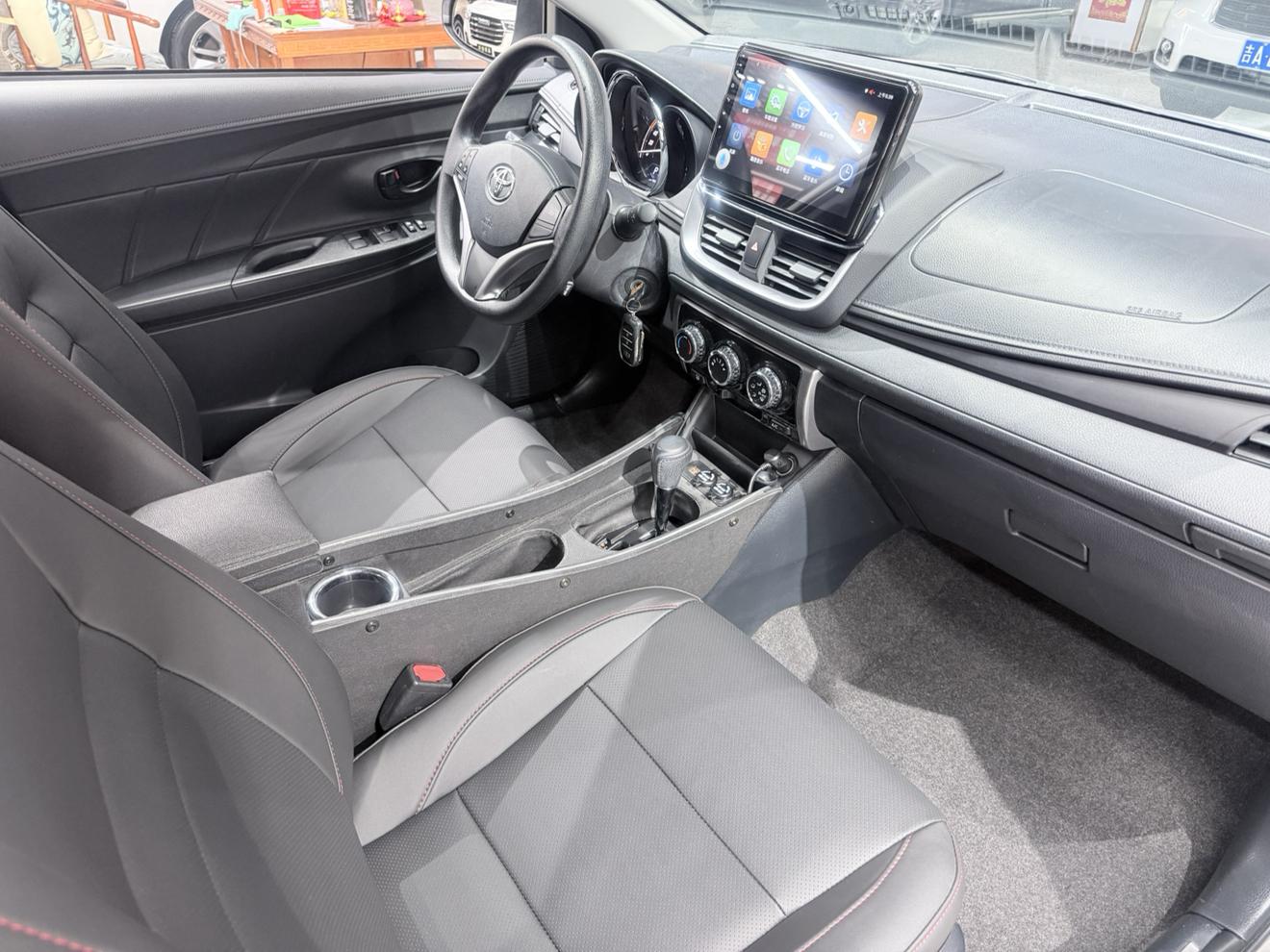 Toyota Yaris 2022, фото 15