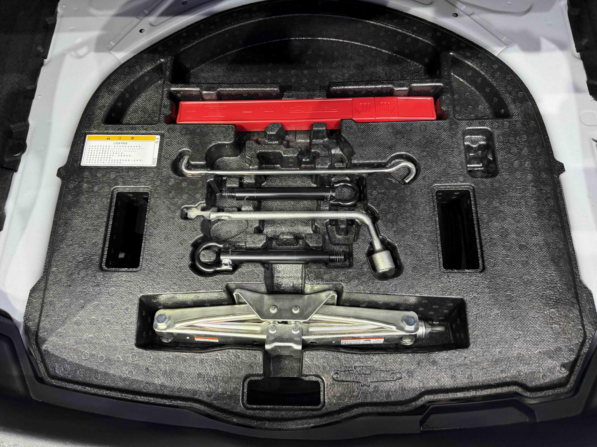 Toyota Corolla 2022, фото 16