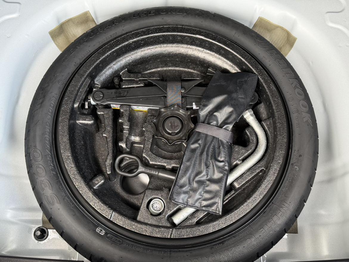 Audi Q2L 2022, фото 17