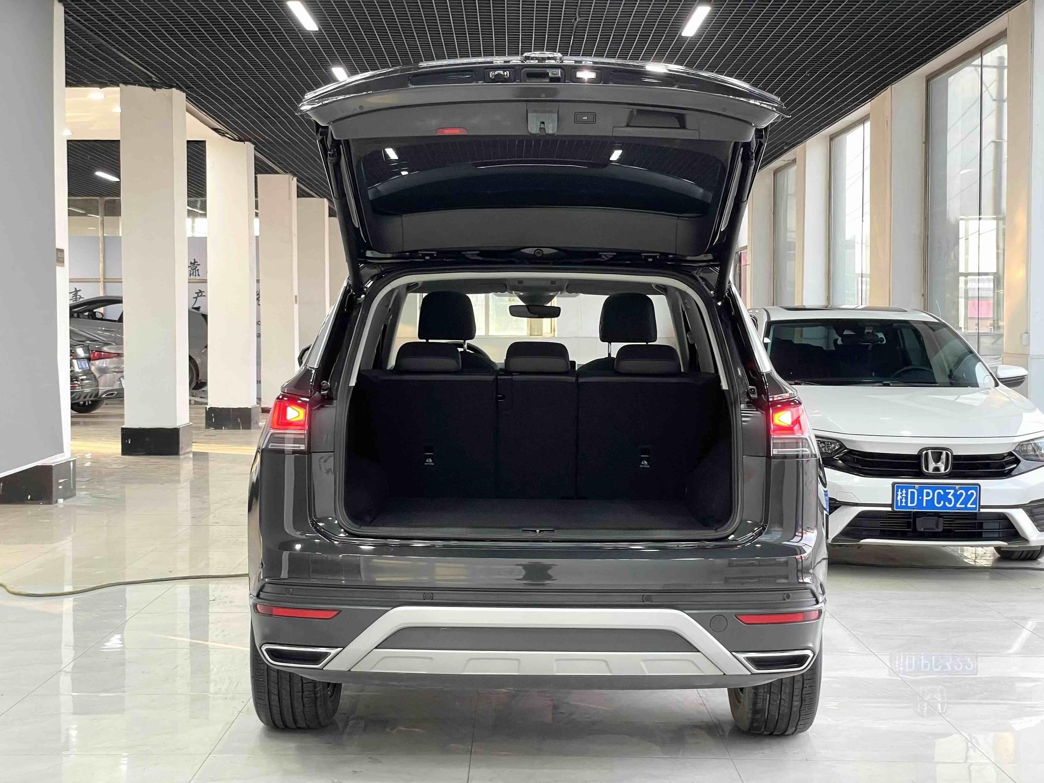 Volkswagen Tayron 2023, фото 15