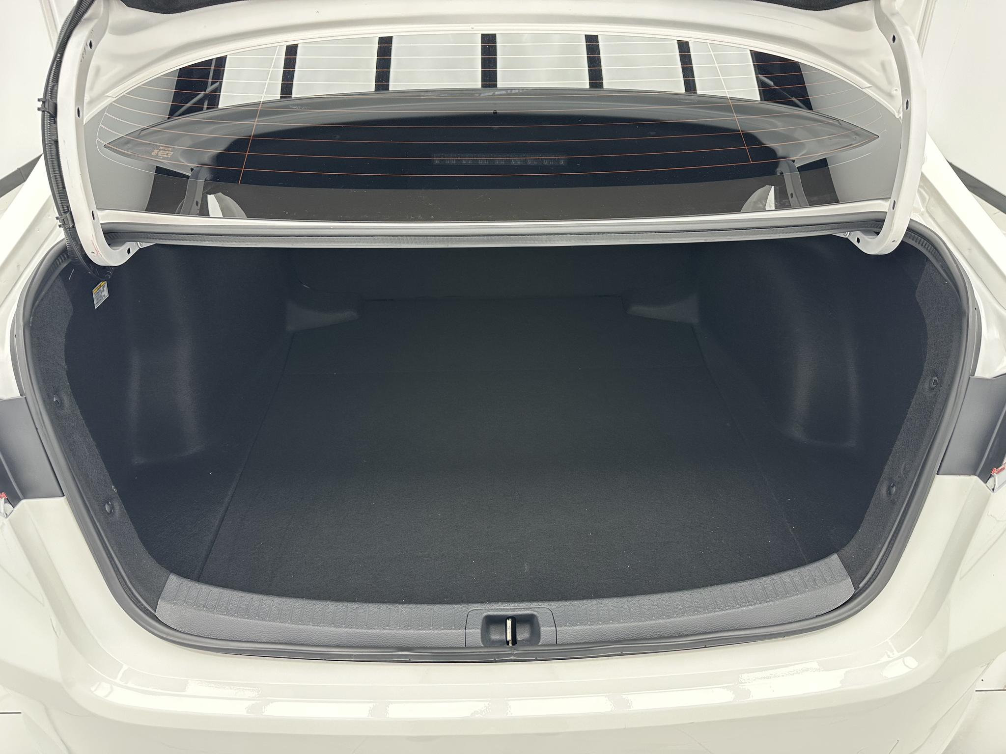 Toyota Corolla 2021, фото 17