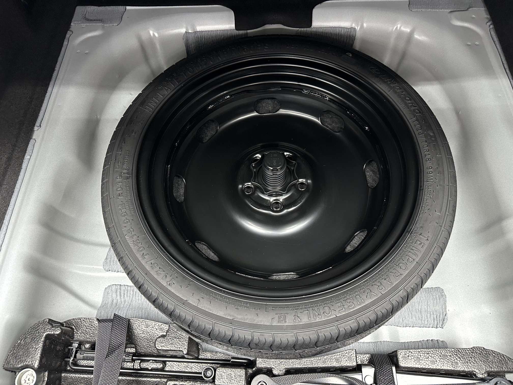 Audi A3 2022, фото 17