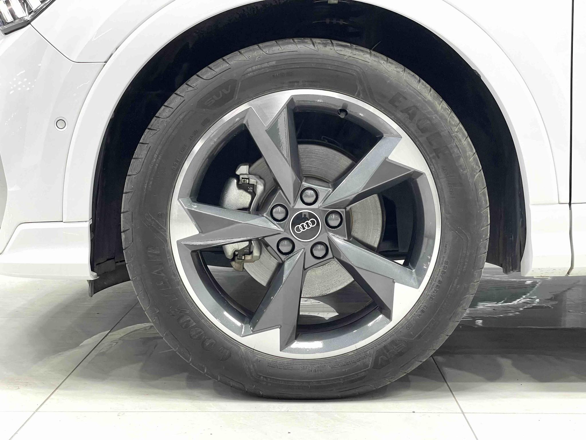 Audi Q3 2022, фото 16