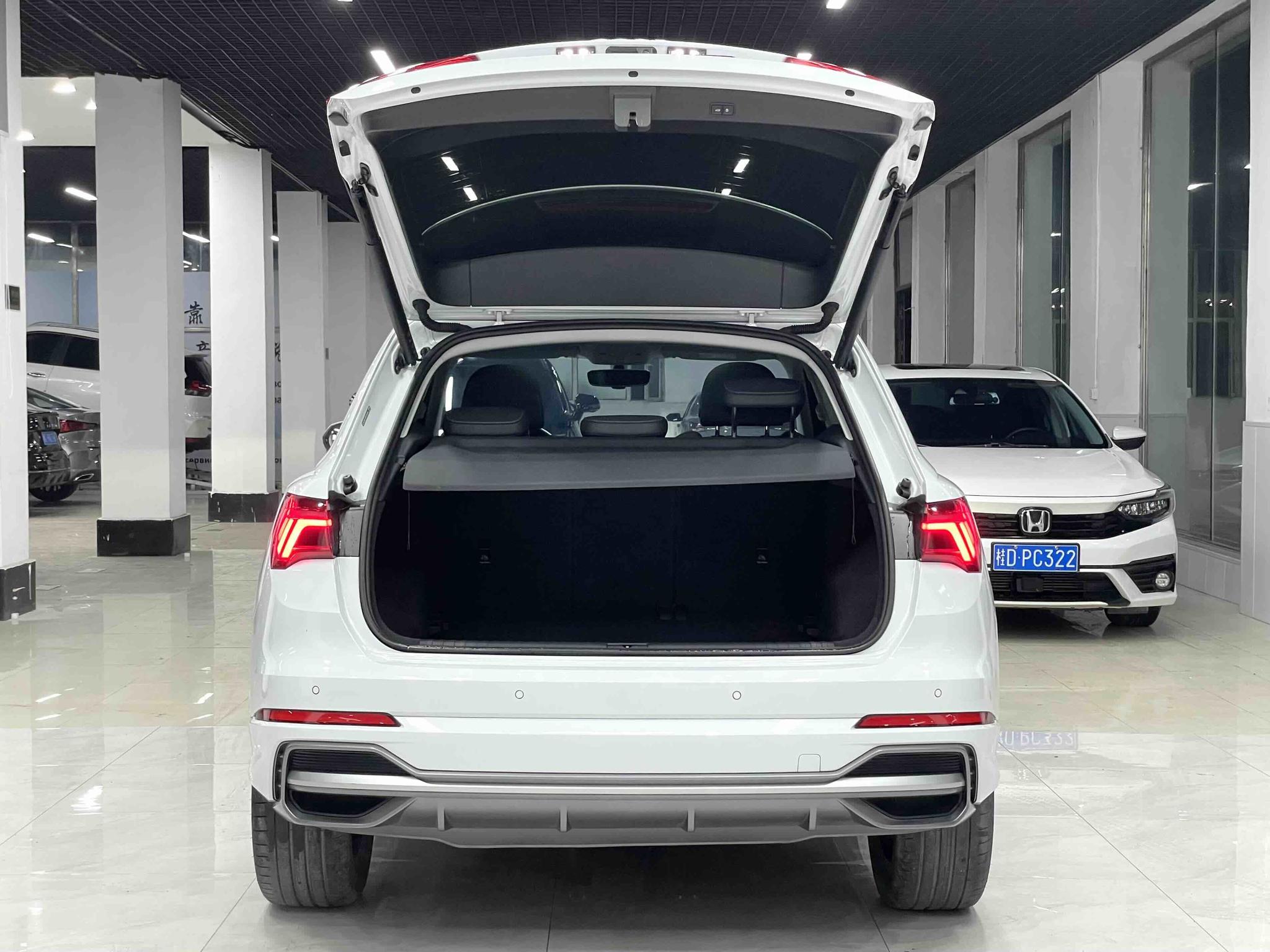Audi Q3 2022, фото 17