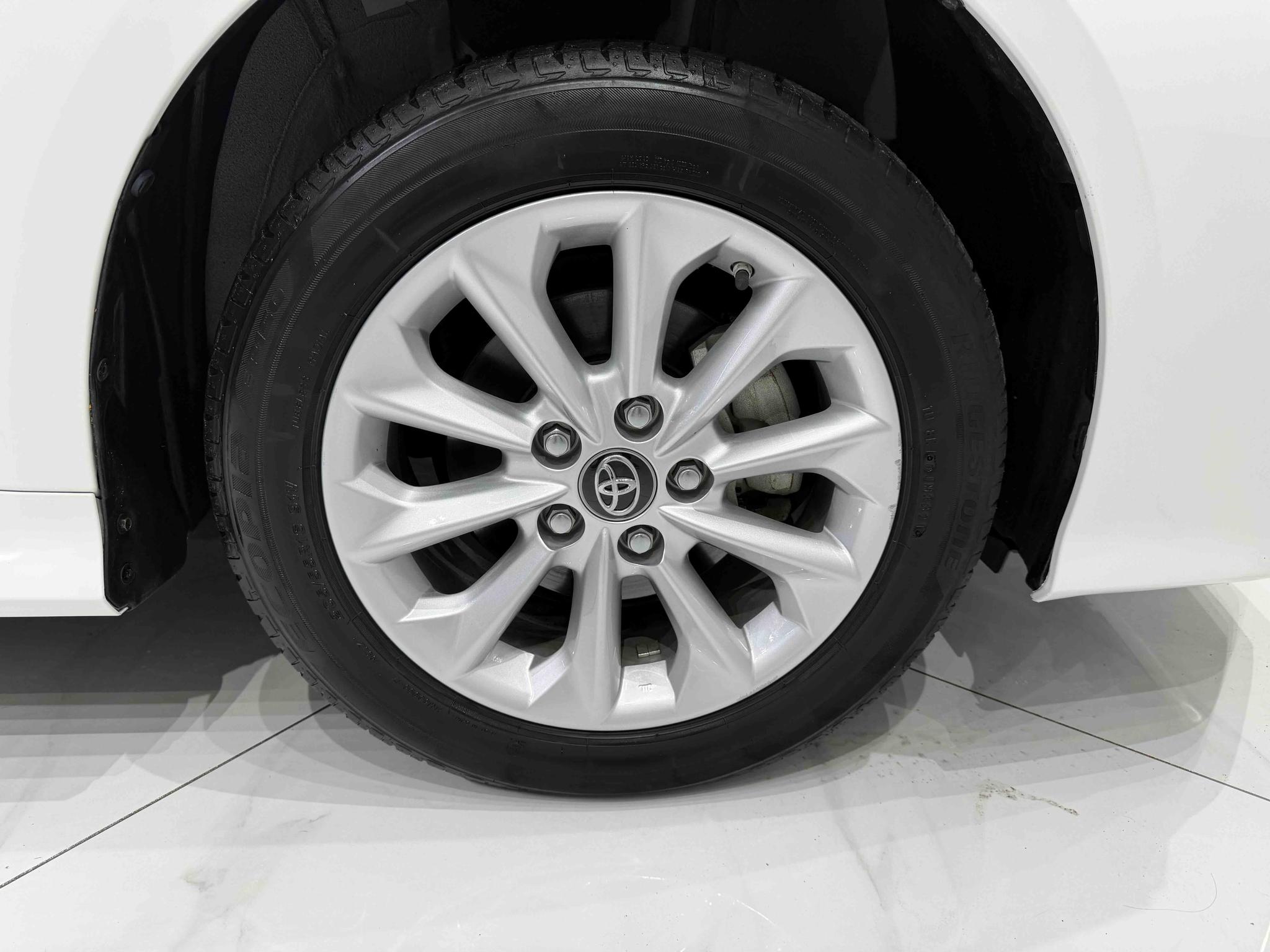 Toyota Corolla 2021, фото 9