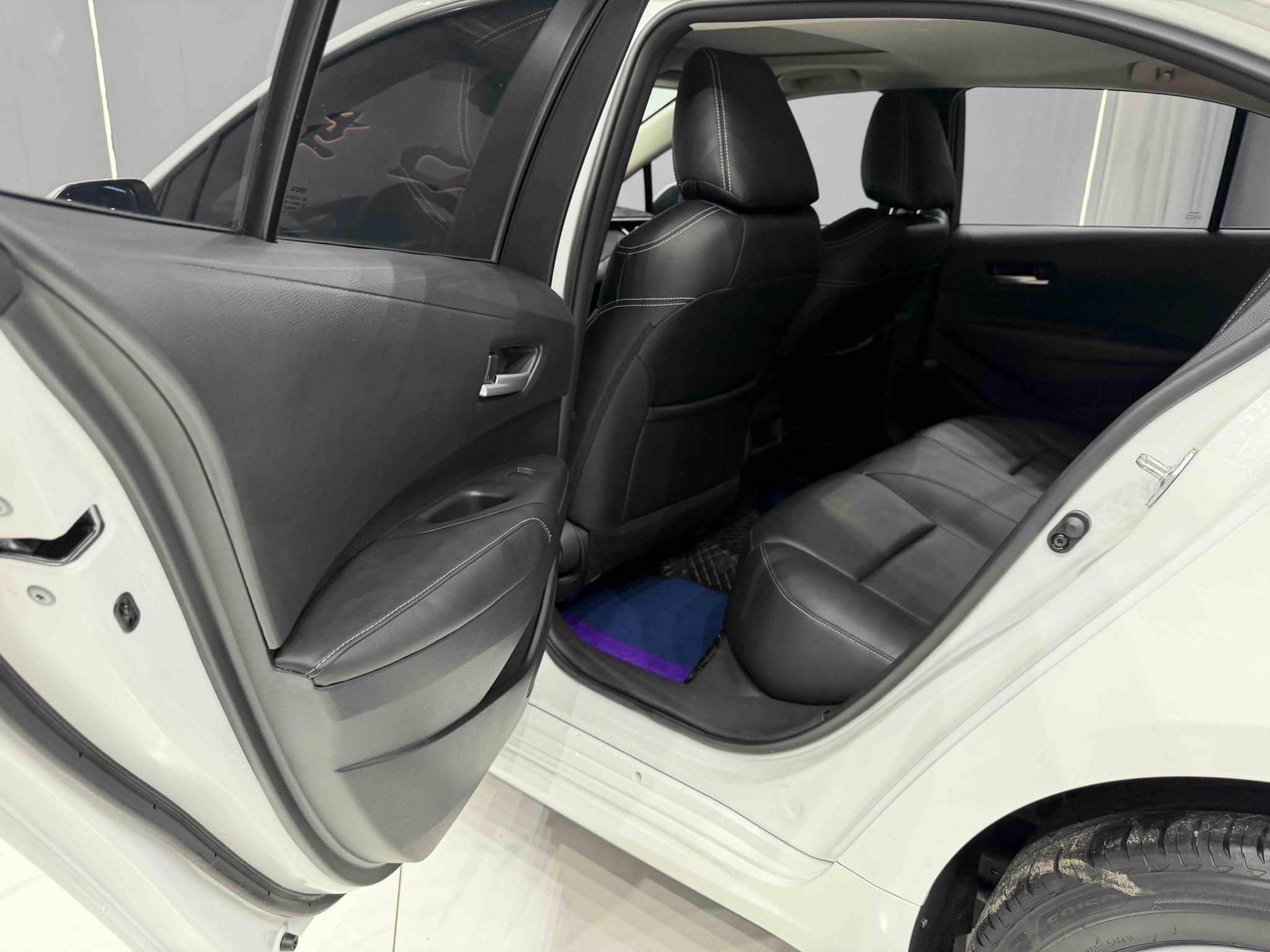 Toyota Corolla 2021, фото 11