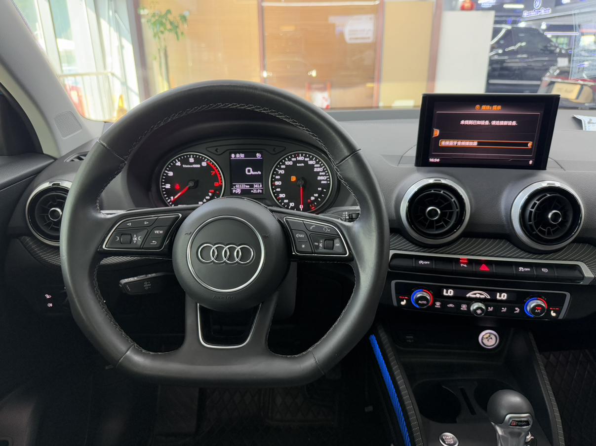 Audi Q2L 2022, фото 13