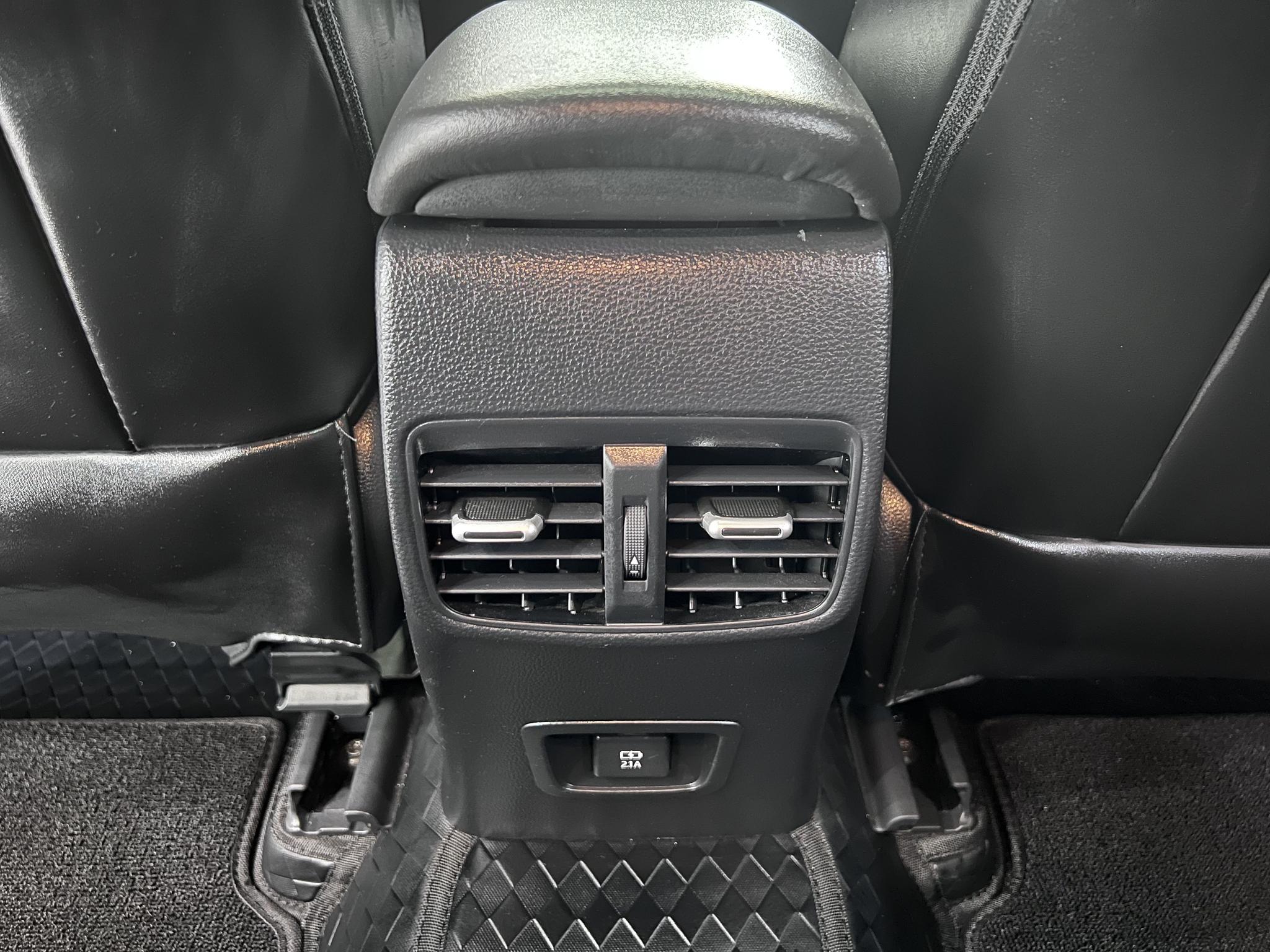 Toyota Corolla 2022, фото 15
