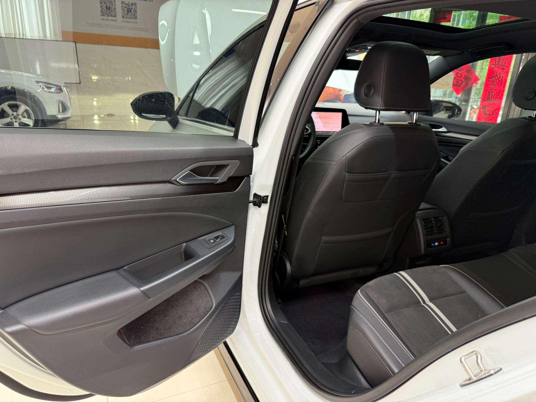 Volkswagen Golf 2021, фото 17