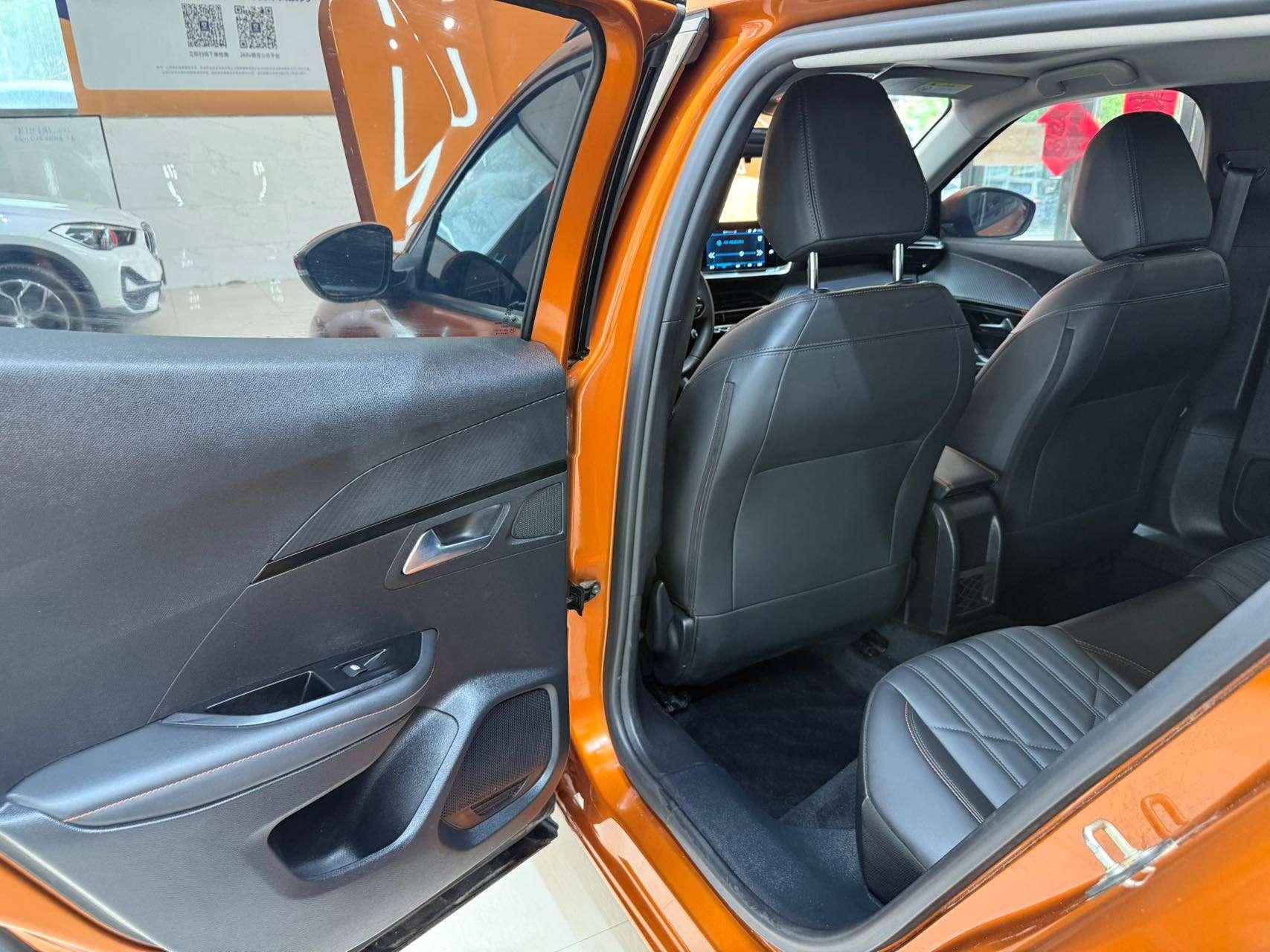 Peugeot 2008 2022, фото 17
