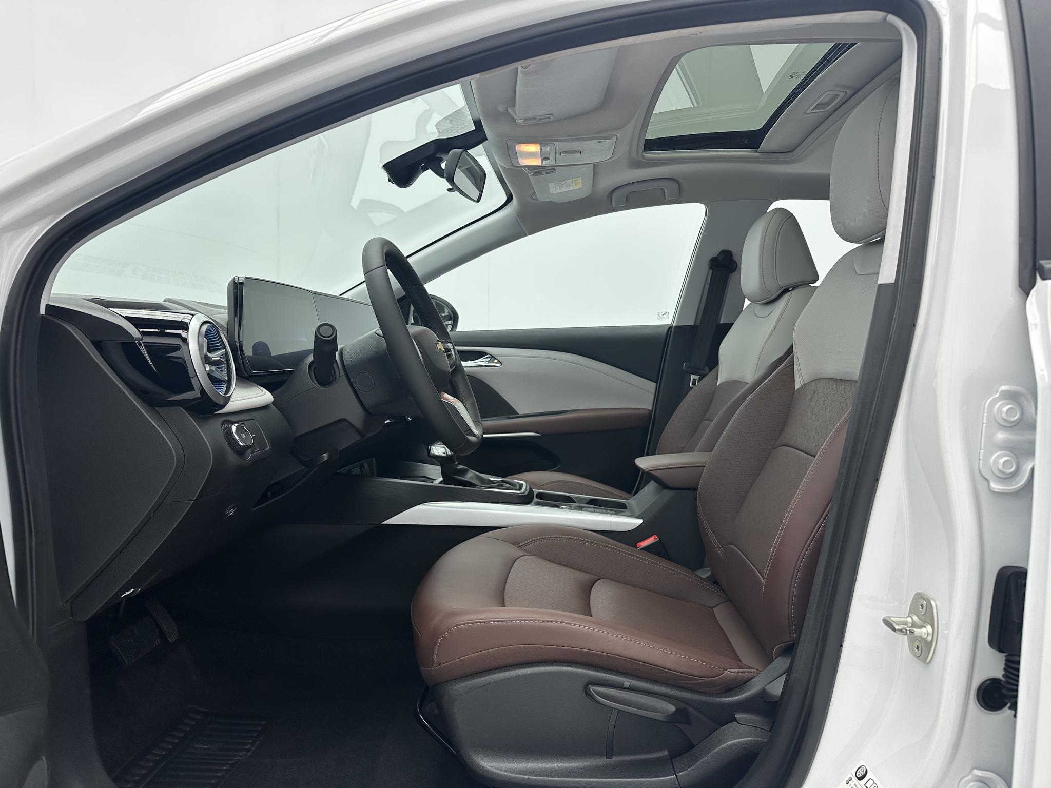 Chevrolet Onix 2023, фото 5
