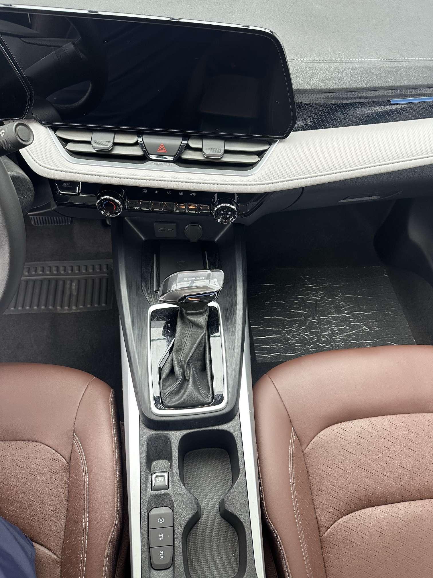 Chevrolet Onix 2023, фото 13