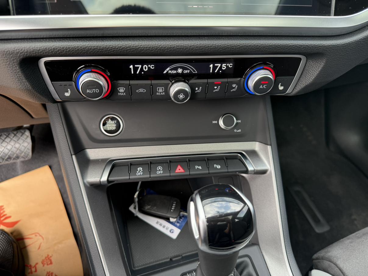 Audi Q3 2022, фото 16