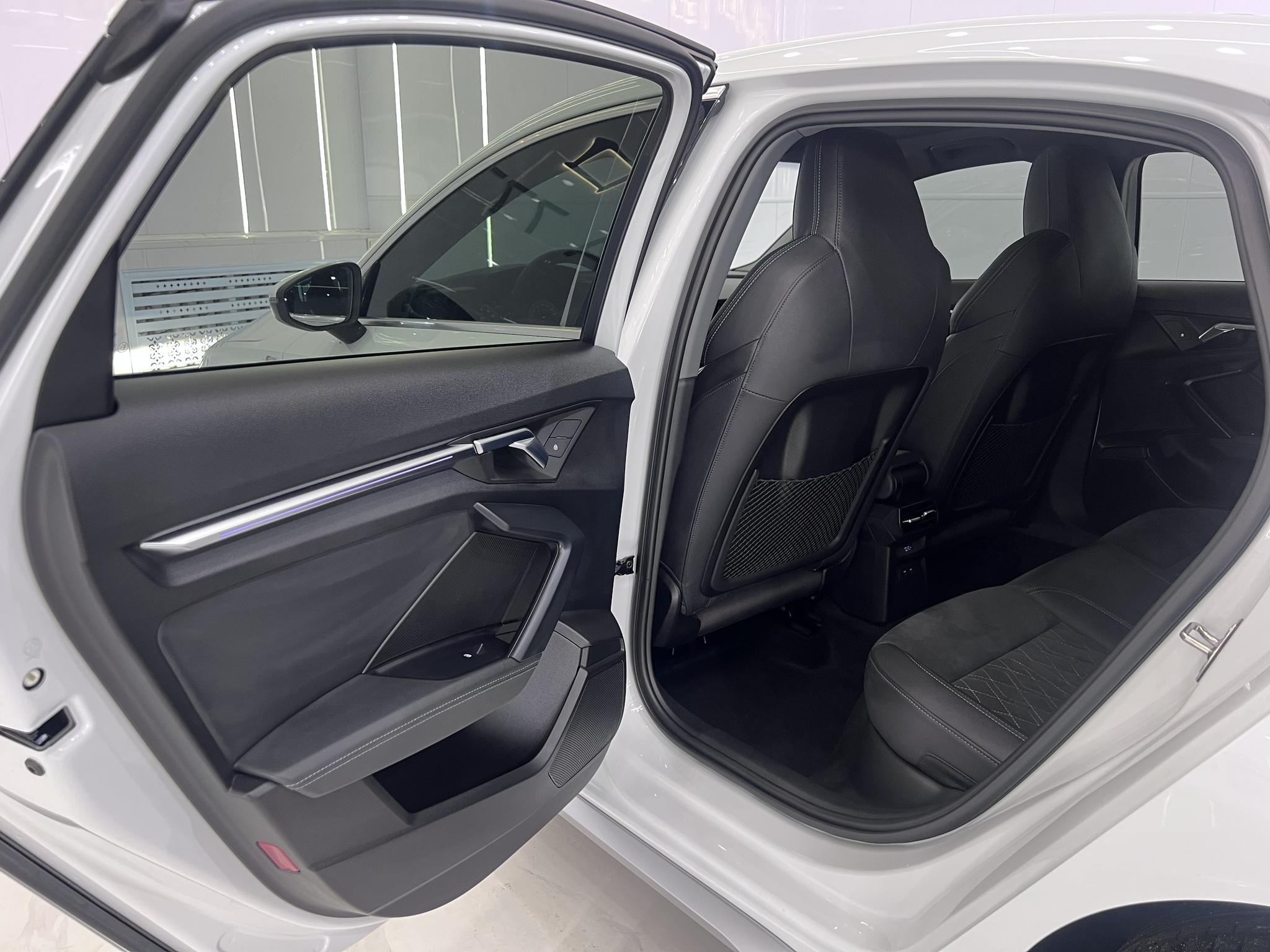 Audi A3 2022, фото 13