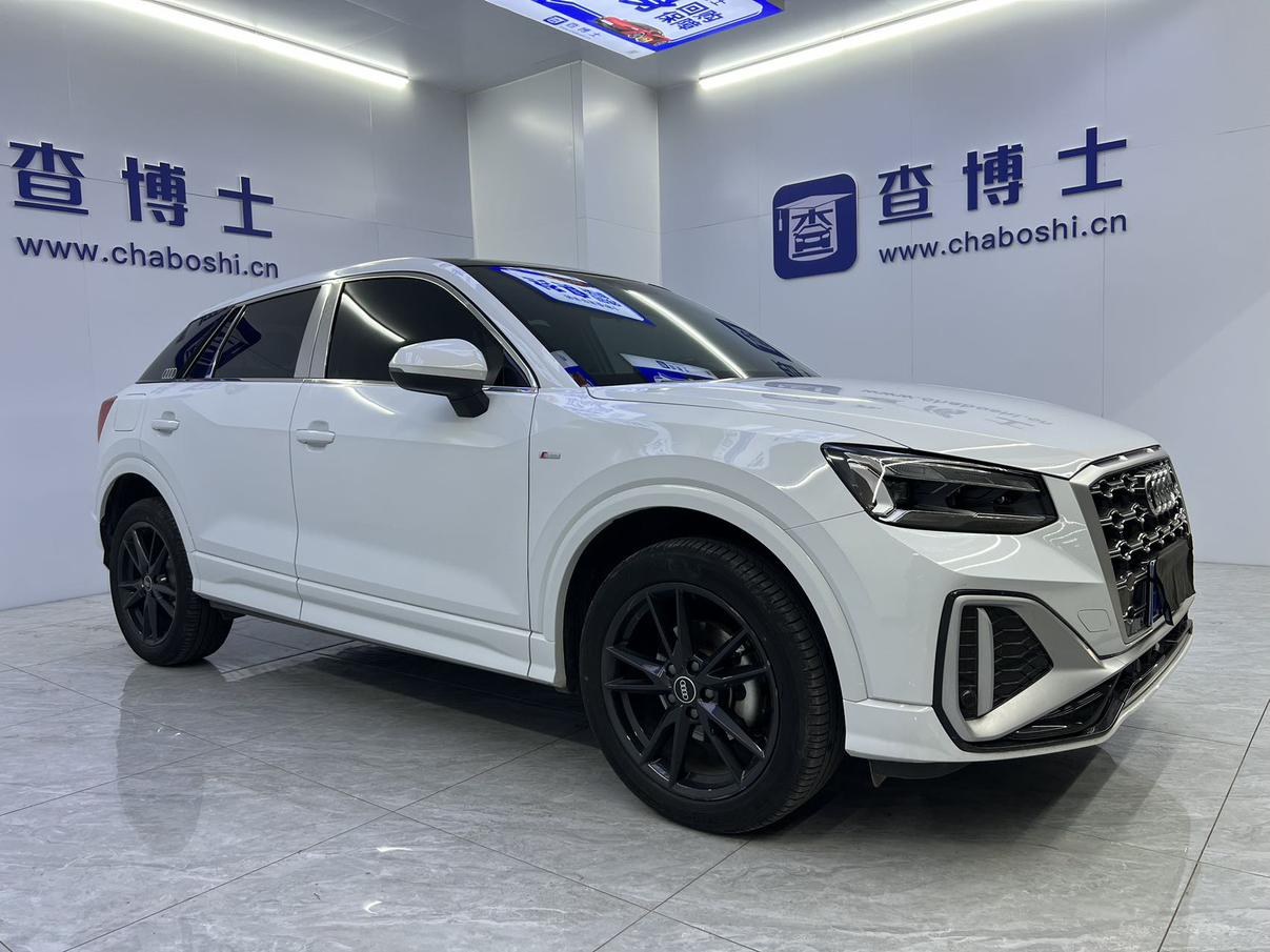 Audi Q2L 2022, фото 3